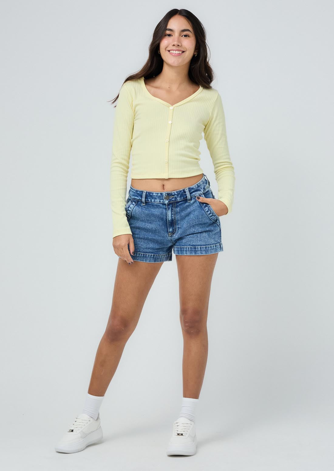 Short lavado medio y fondo entero para jóvenes