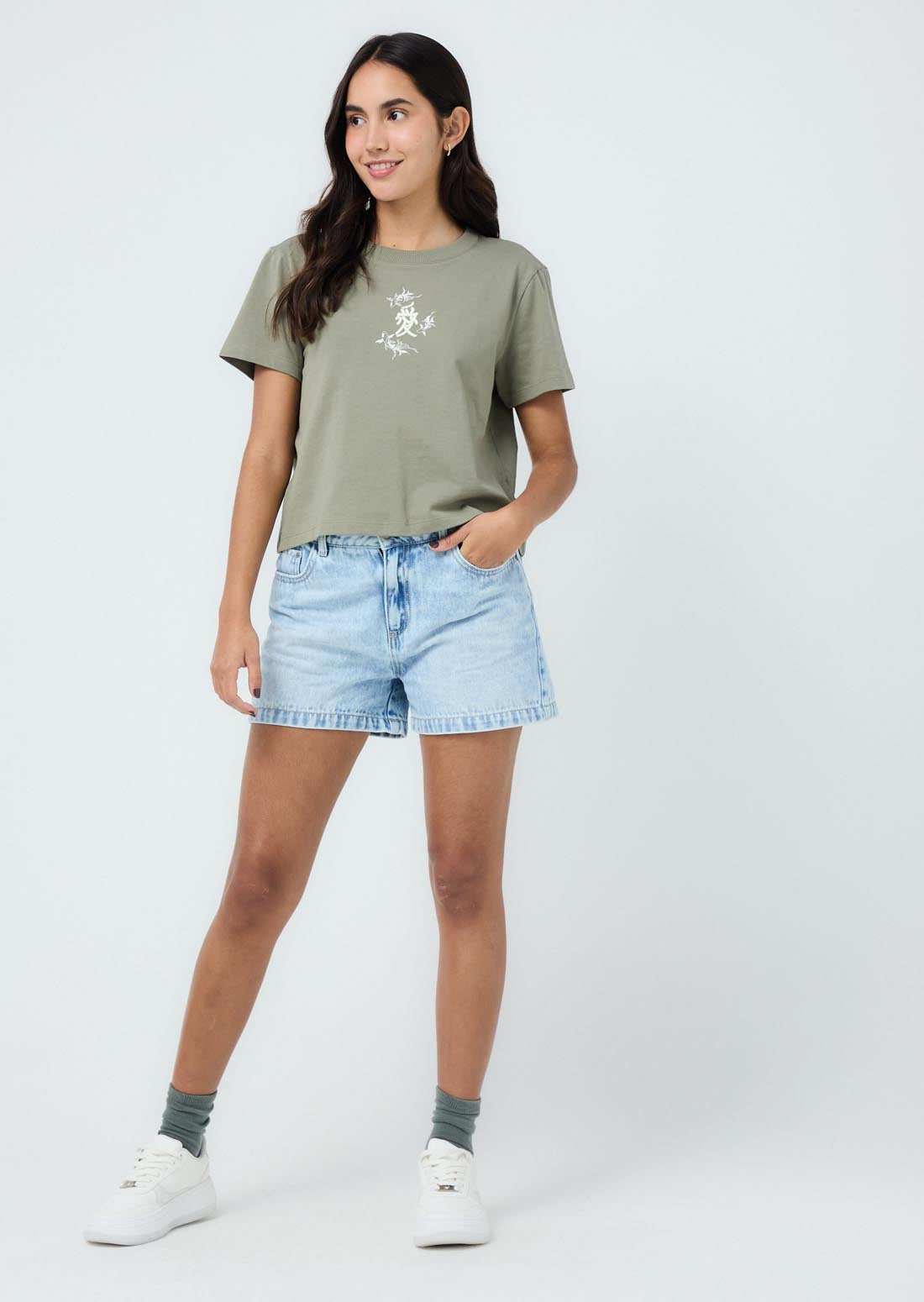 Short lavado claro y fondo entero para jóvenes