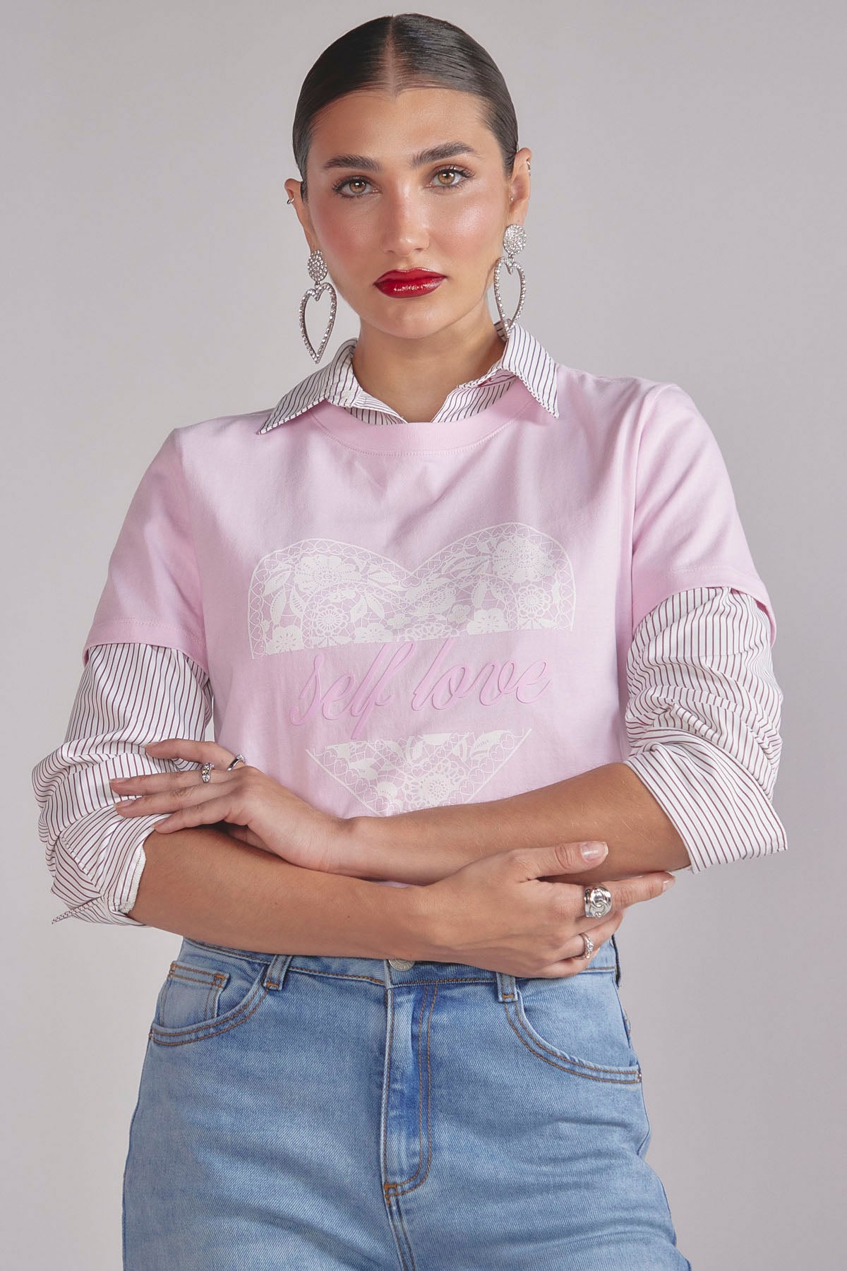 Camiseta rosa claro con estampado frente para mujer