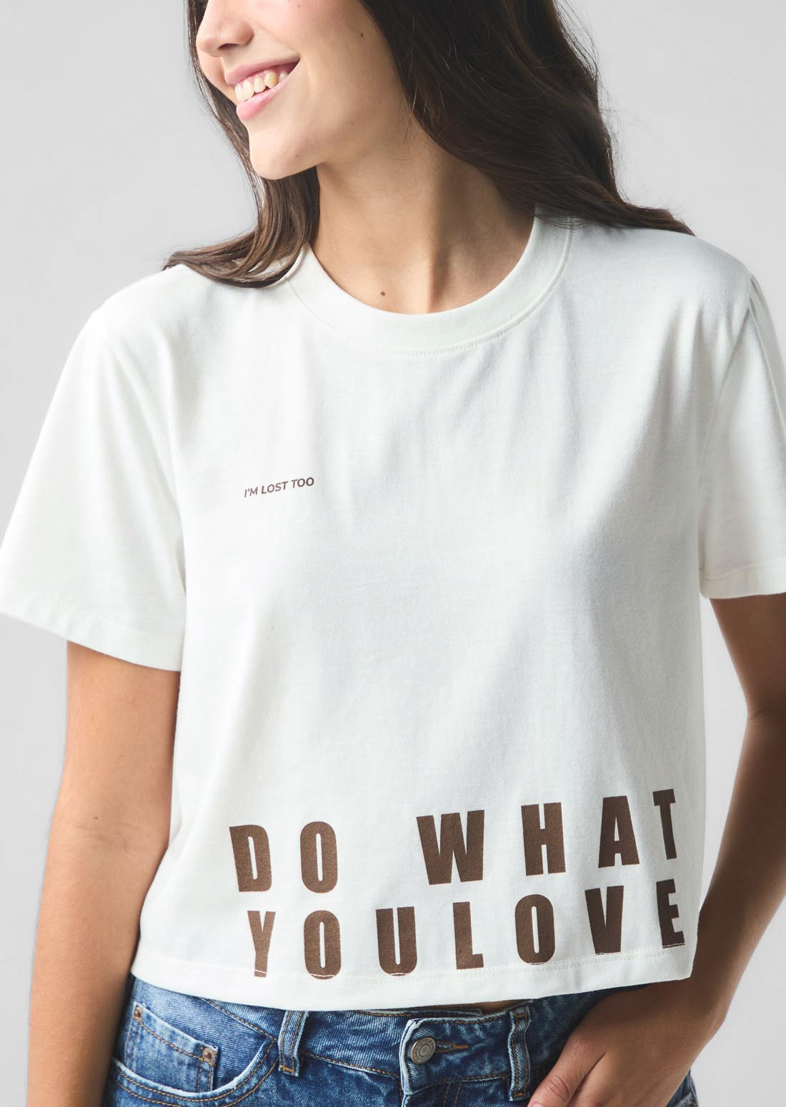 Camiseta marfil frente estampado para jóvenes