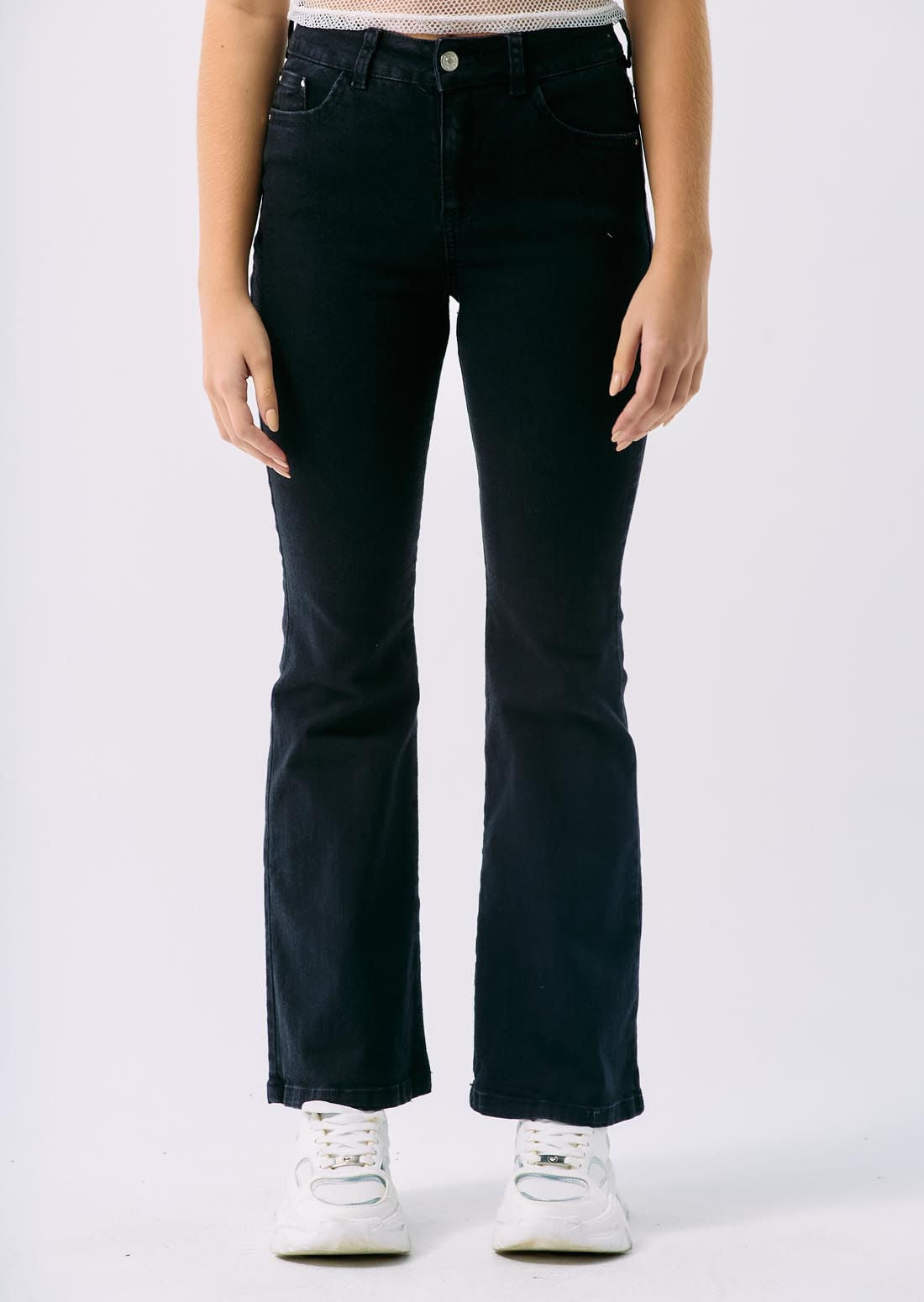 Jean tejano negro con bota ancha para jóvenes