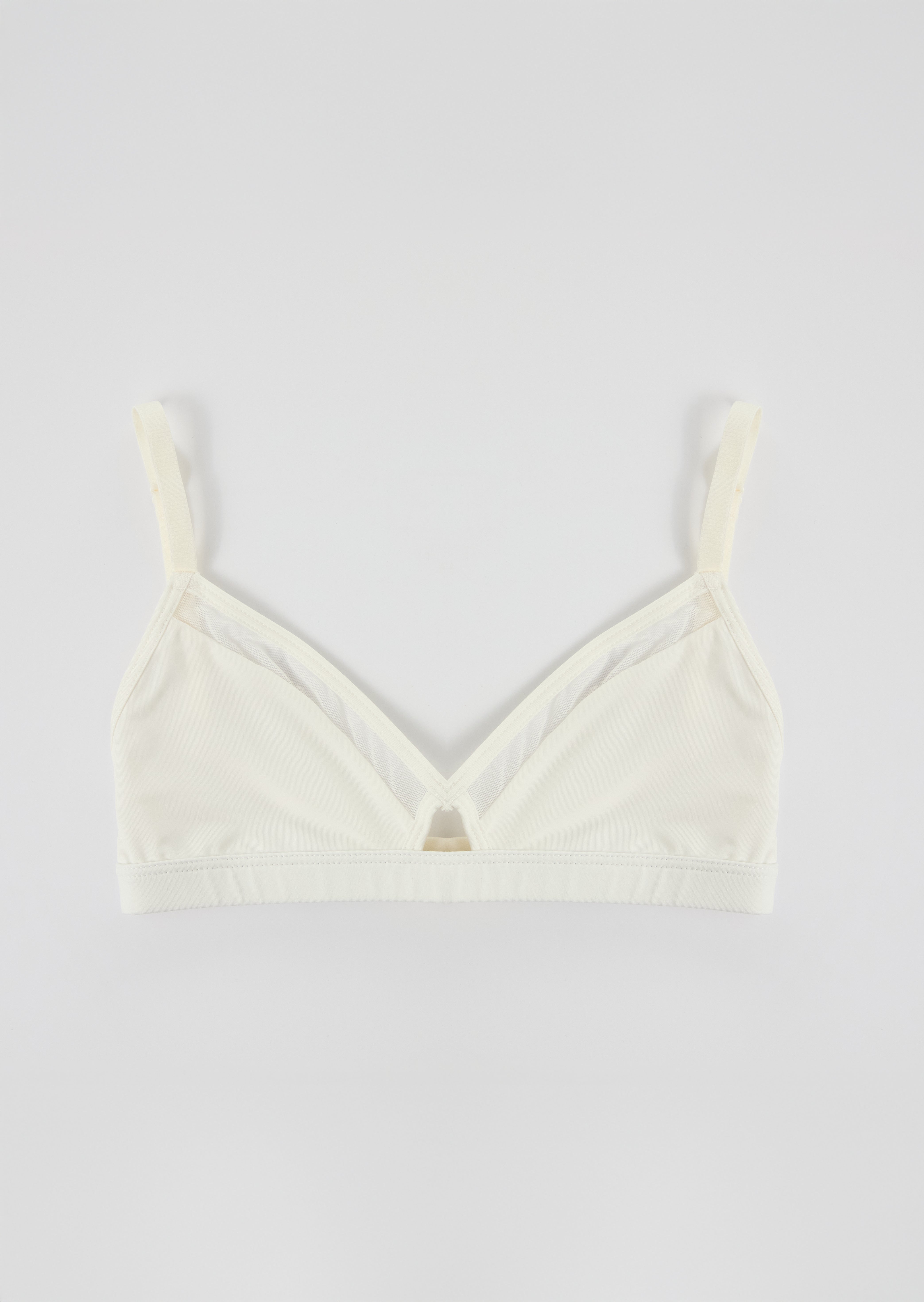 Top marfil con detalles para jóvenes