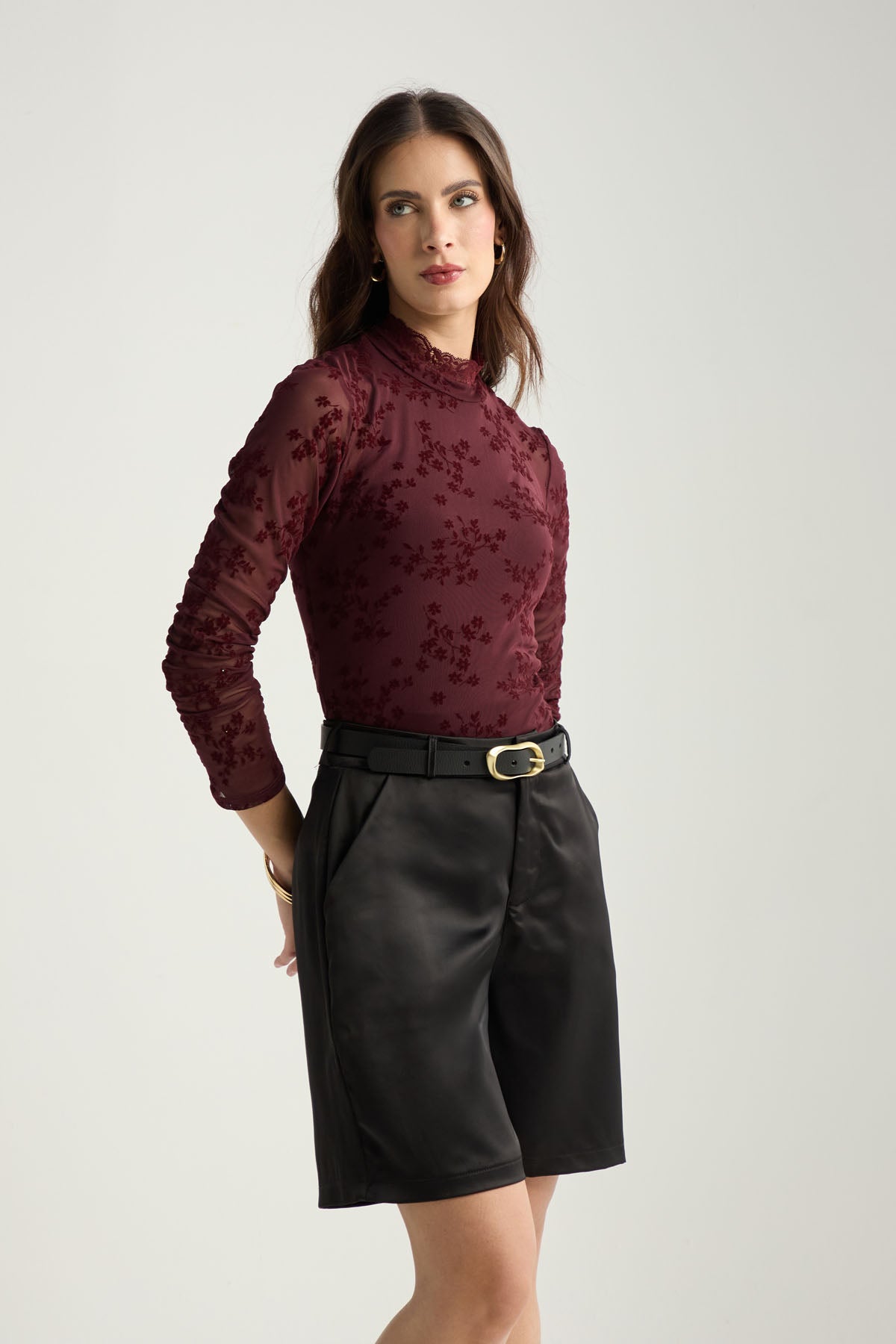 Top vino tinto en mesh para mujer