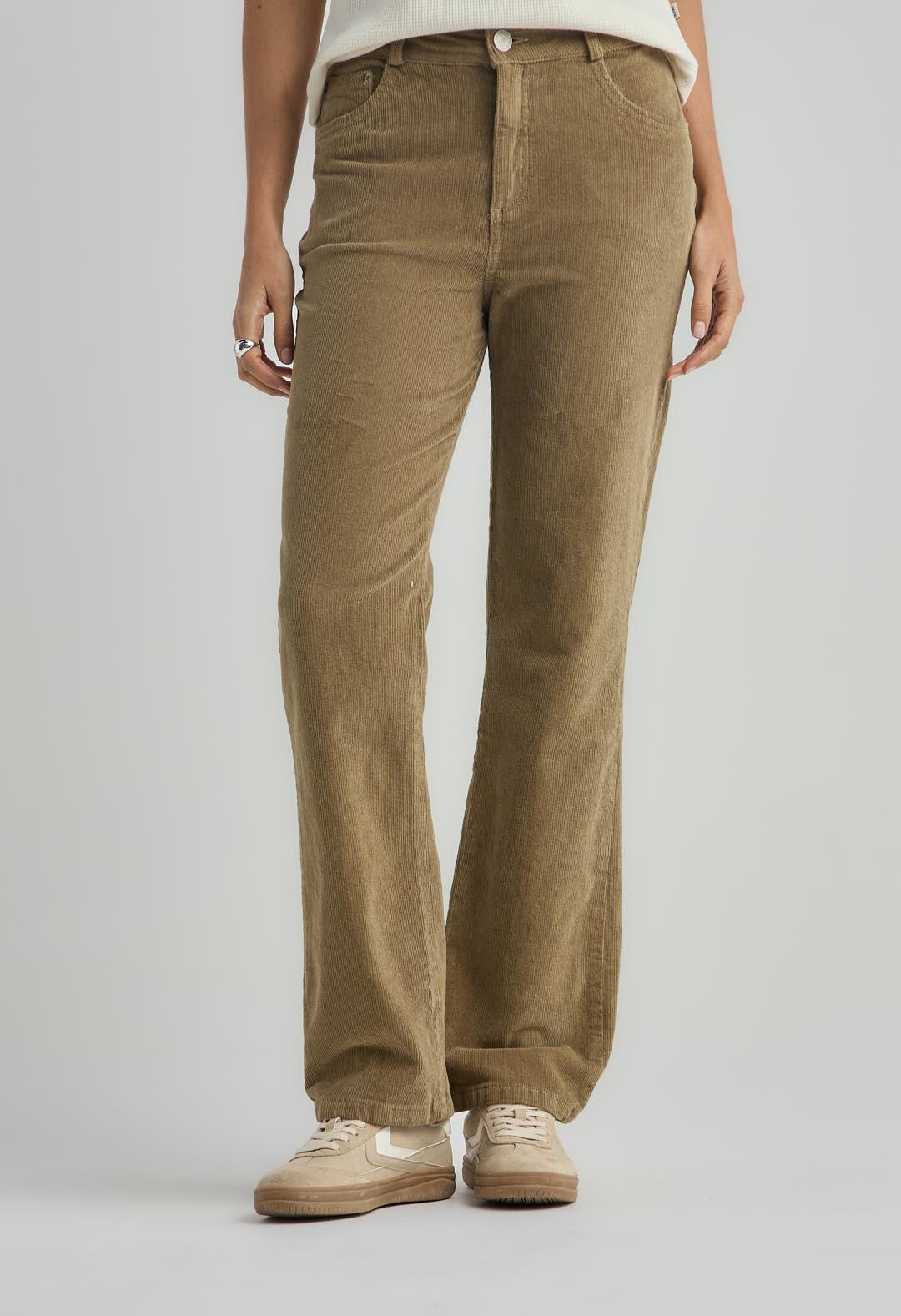 Pantalón vaquero kaky en corduroy para mujer