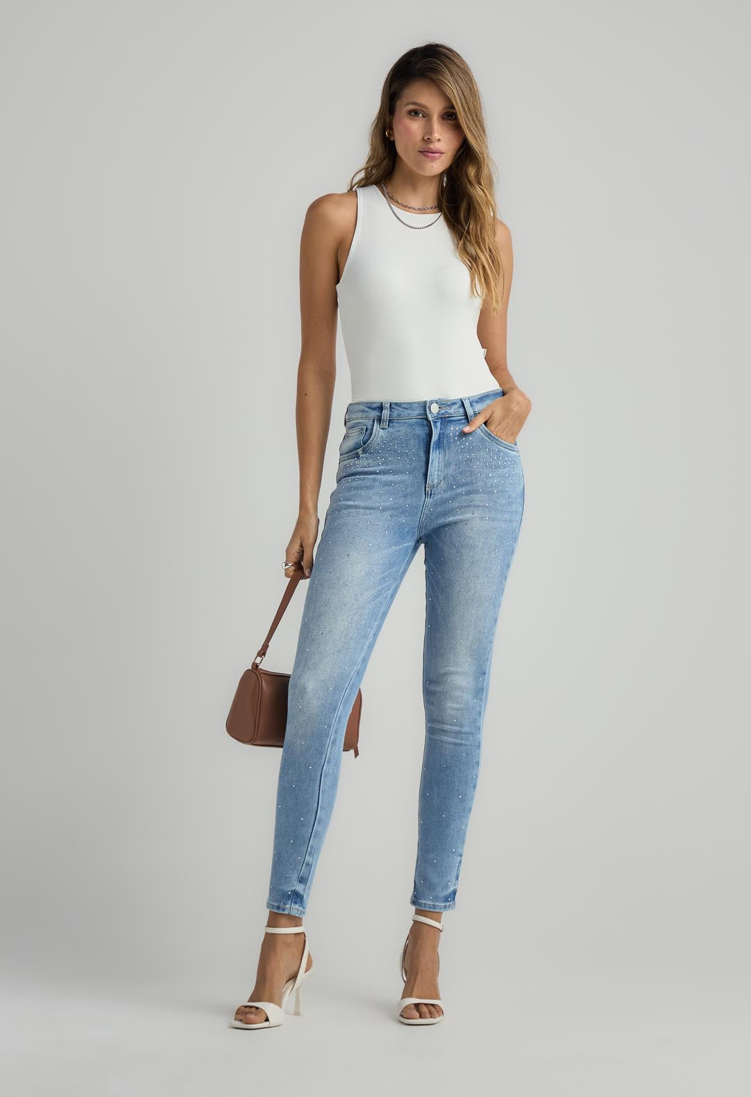Jean vaquero medio con brillos para mujer