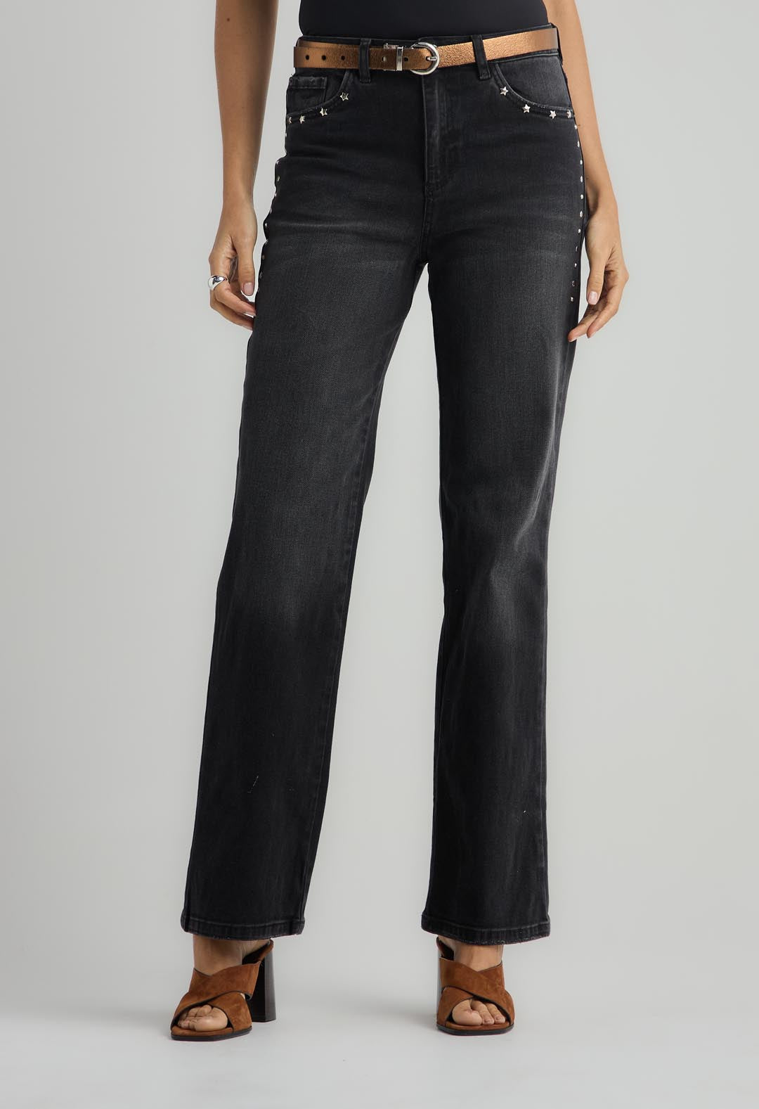 Jean vaquero negro con apliques para mujer