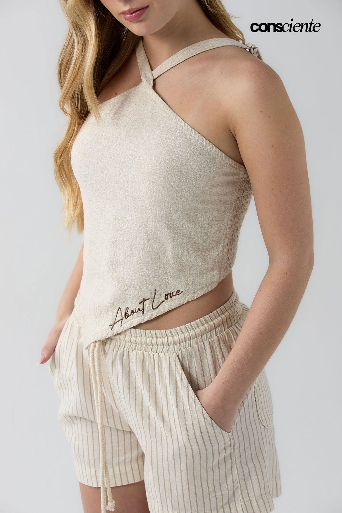 Blusa marfil con nido de abejas para jóvenes