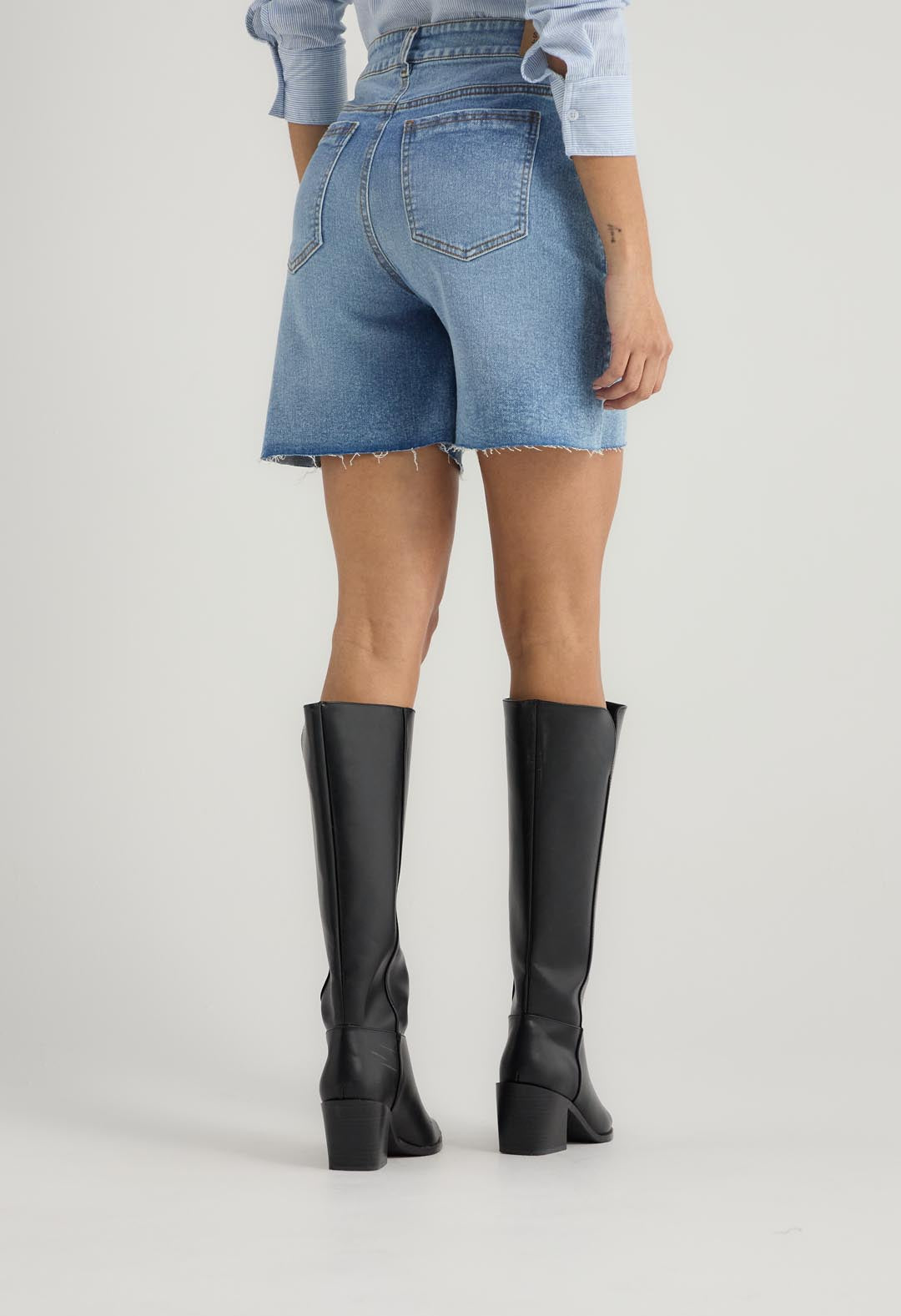 Bermuda tono medio tiro alto para mujer