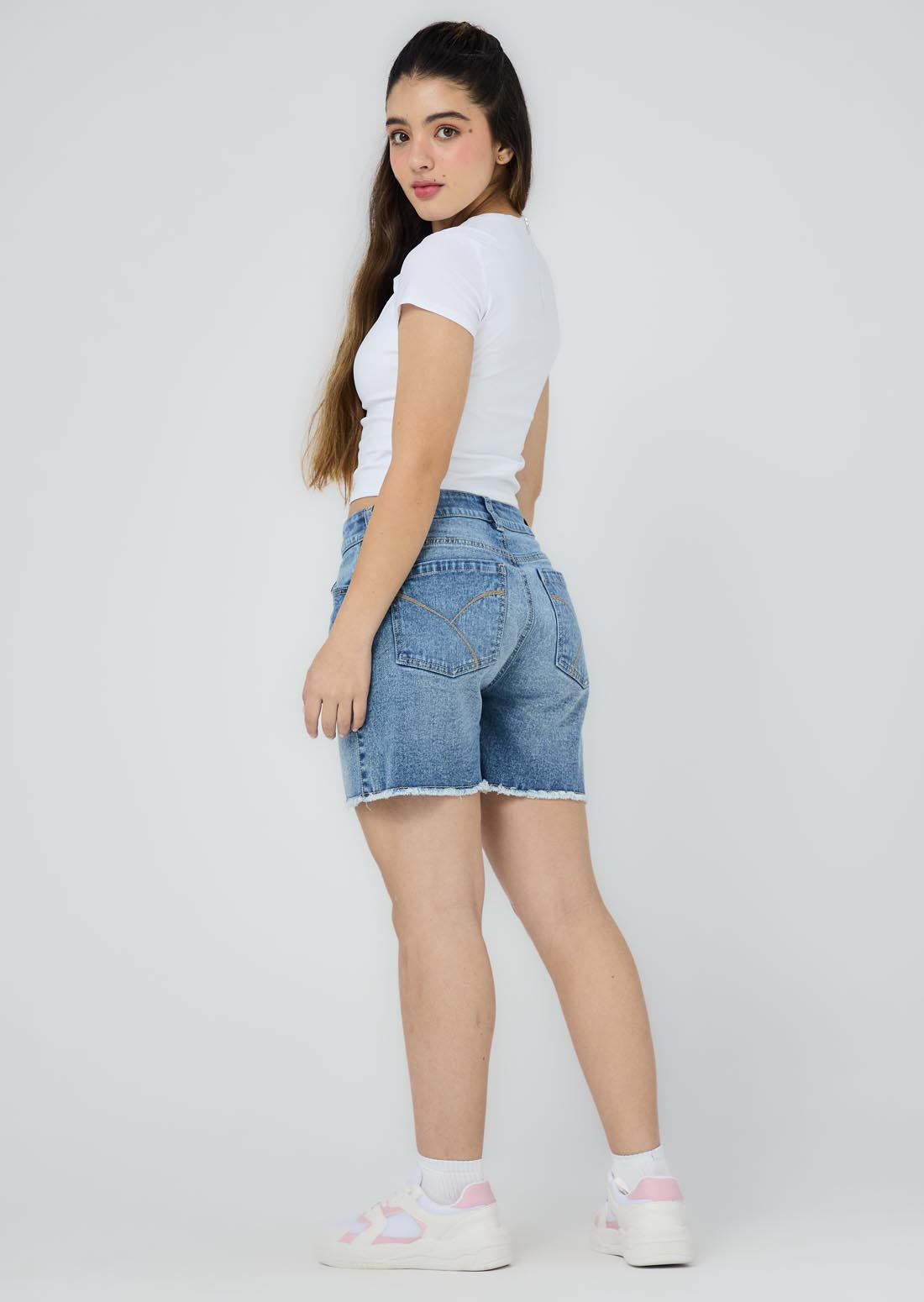 Bermuda clara tiro alto para jóvenes