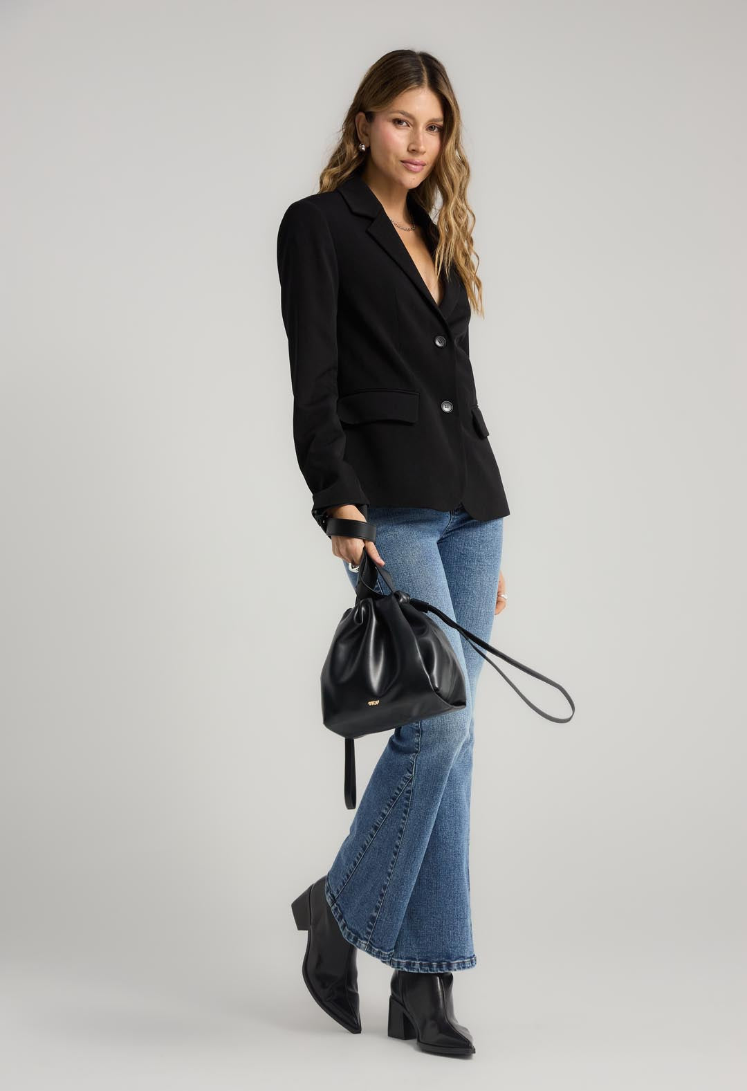 Blazer negro fondo entero para mujer