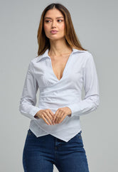 Blusa blanca con frente cruzado para mujeres