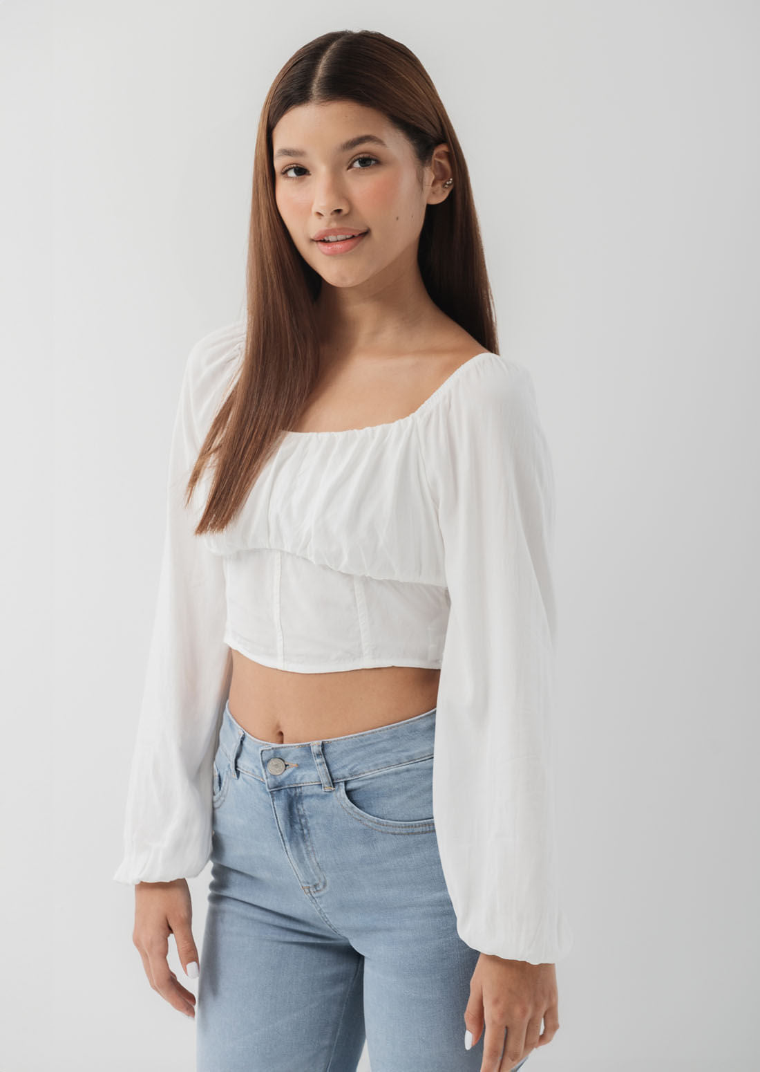 Blusa marfil con mangas bombachas para jóvenes