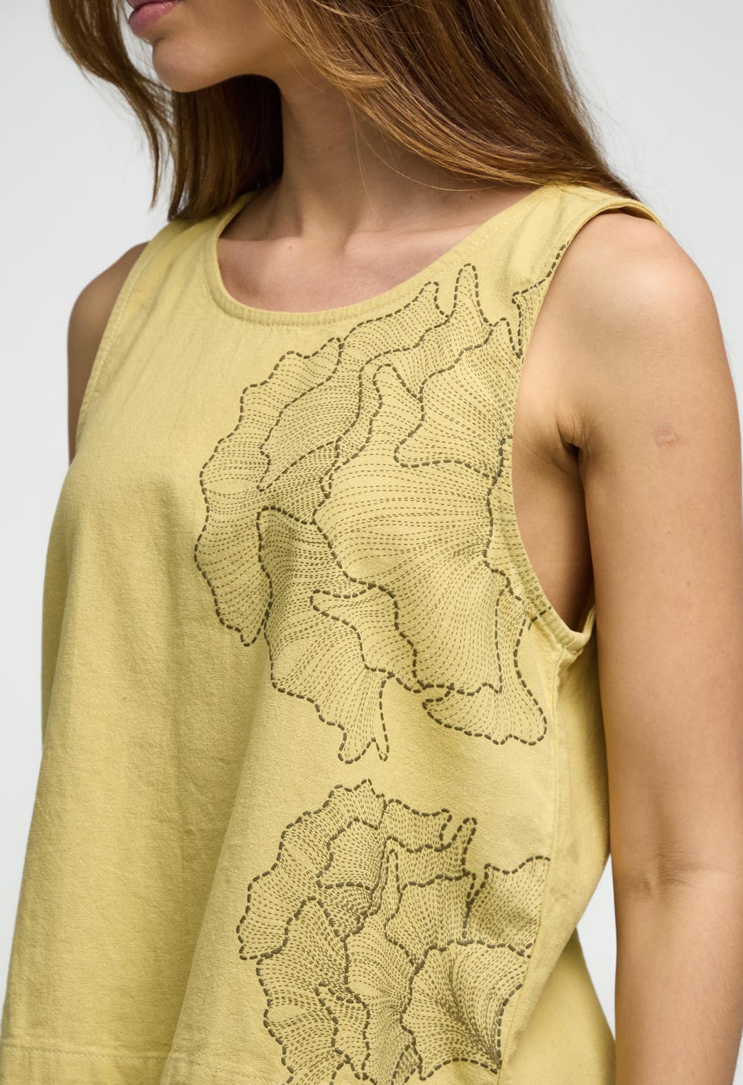 Blusa pistacho estampado en frente para mujeres