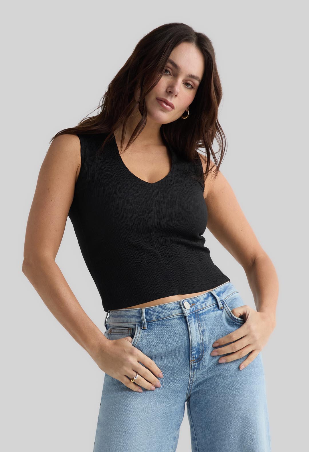 Blusa negra de manga sisa para mujer