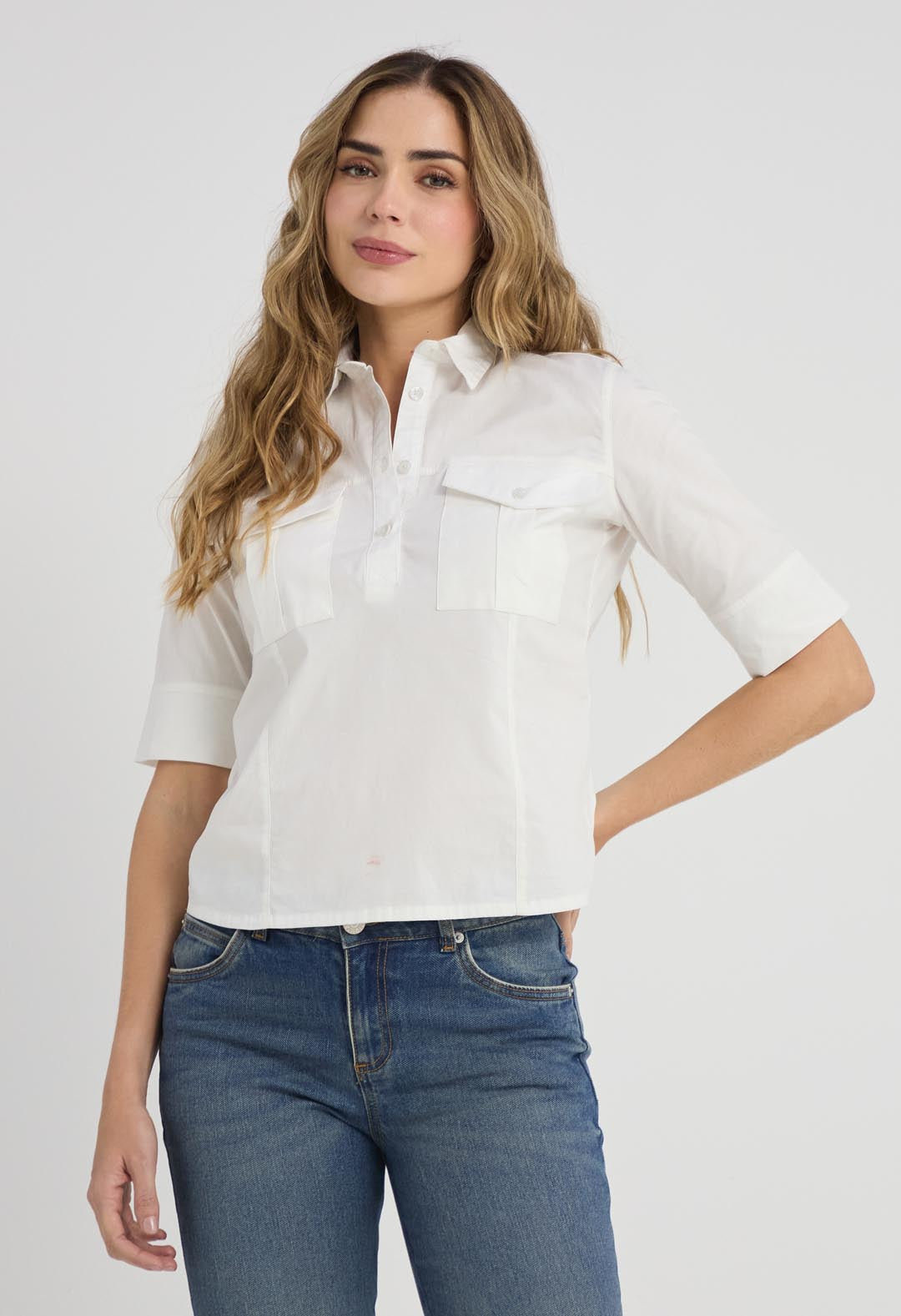 Blusa marfil con bolsillos para mujeres