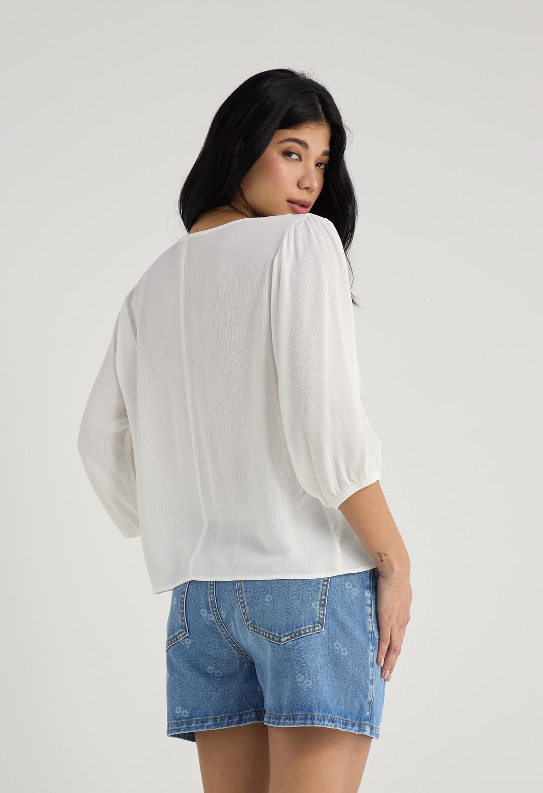 Blusa marfil con boleros y botones para mujer