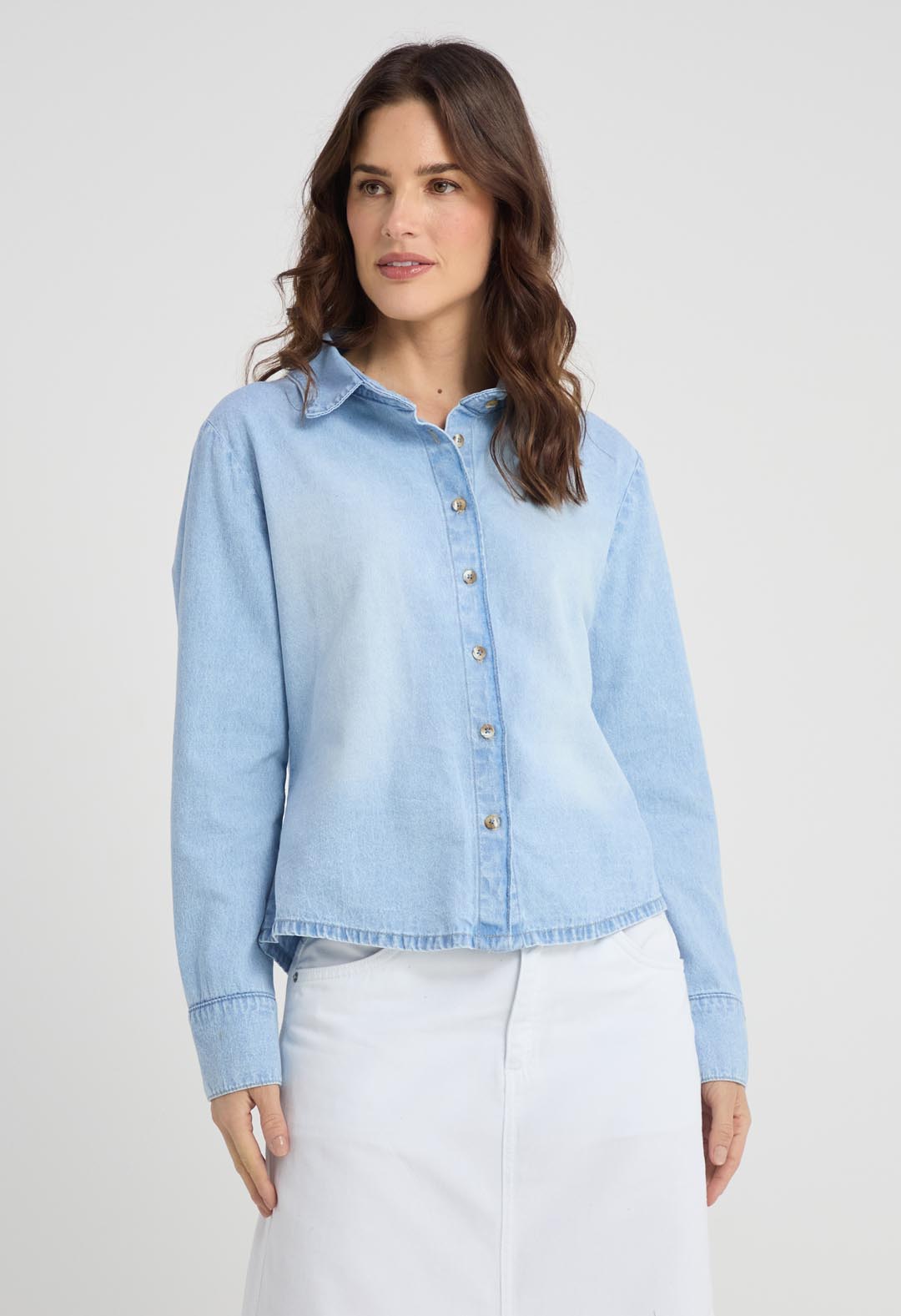 Blusa medio en denim para mujeres