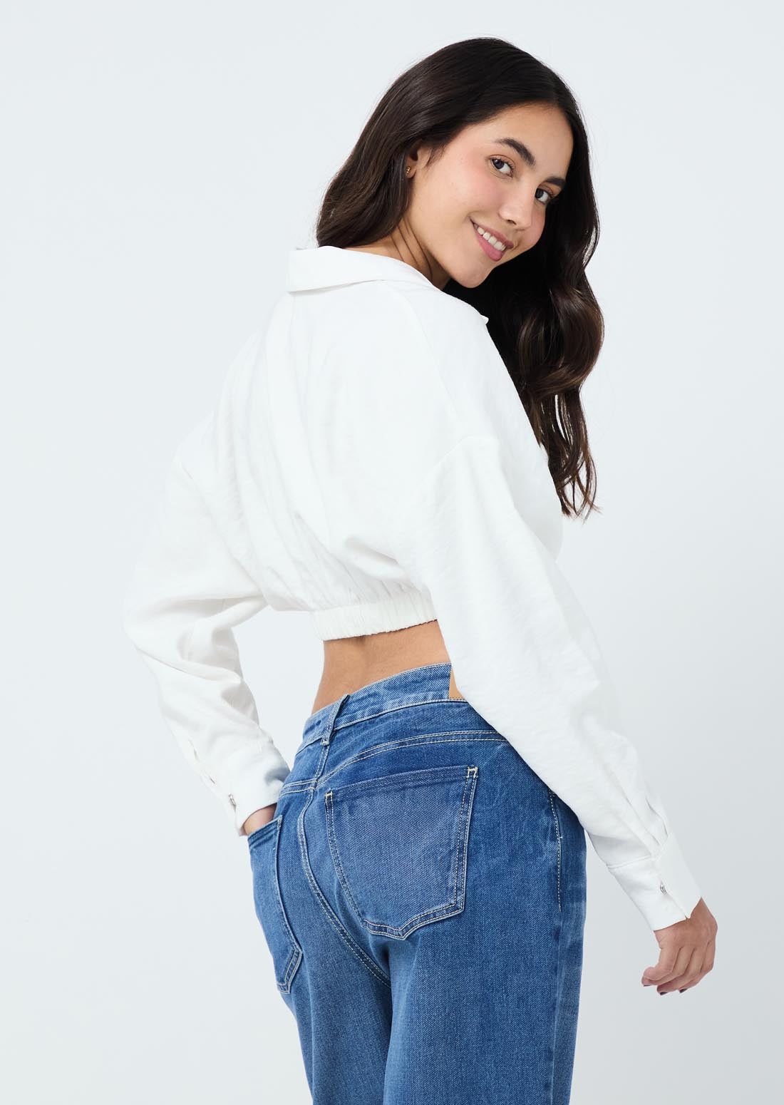 Blusa marfil con elástica en cintura para jóvenes