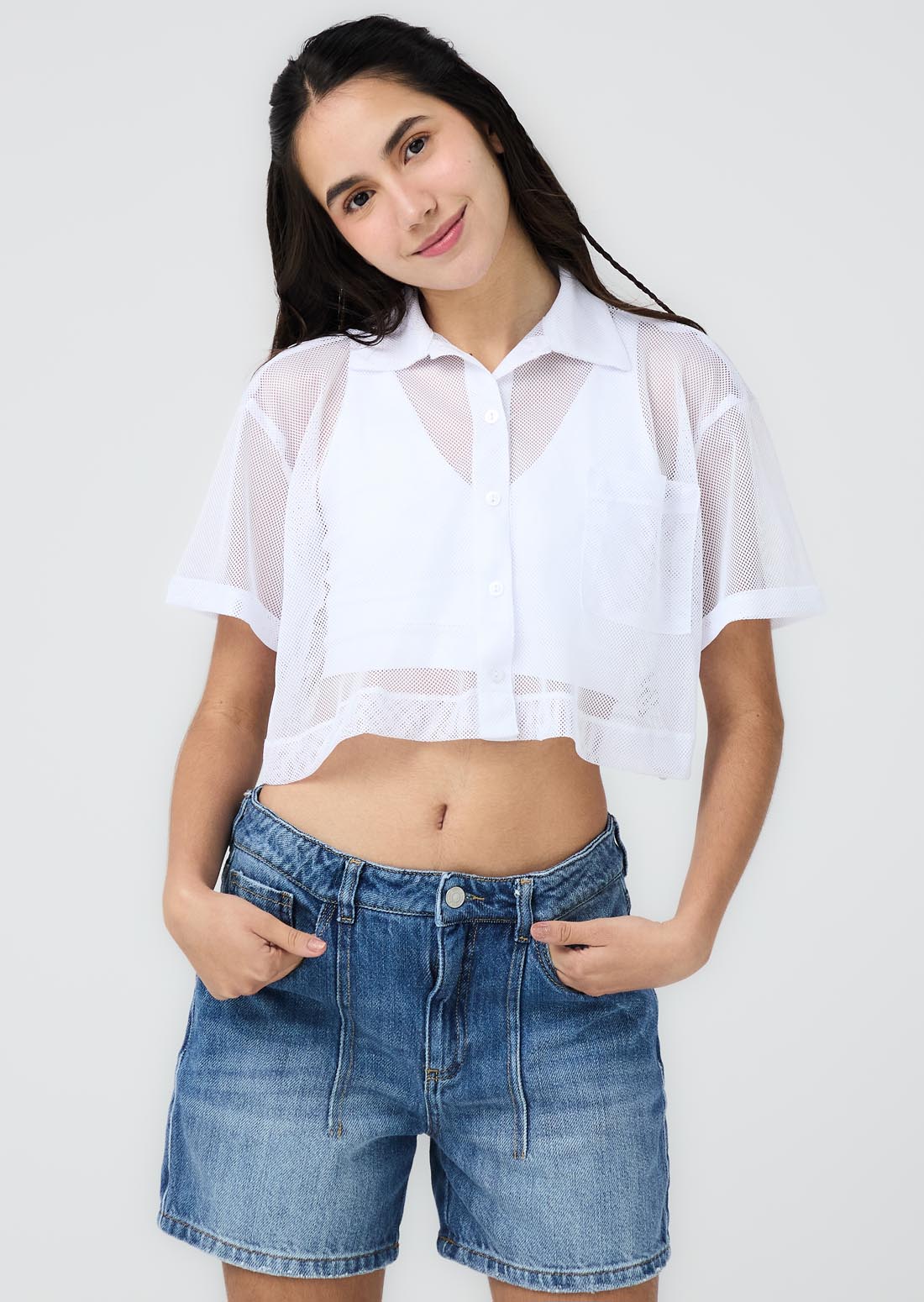 Blusa blanca doble prenda para jóvenes