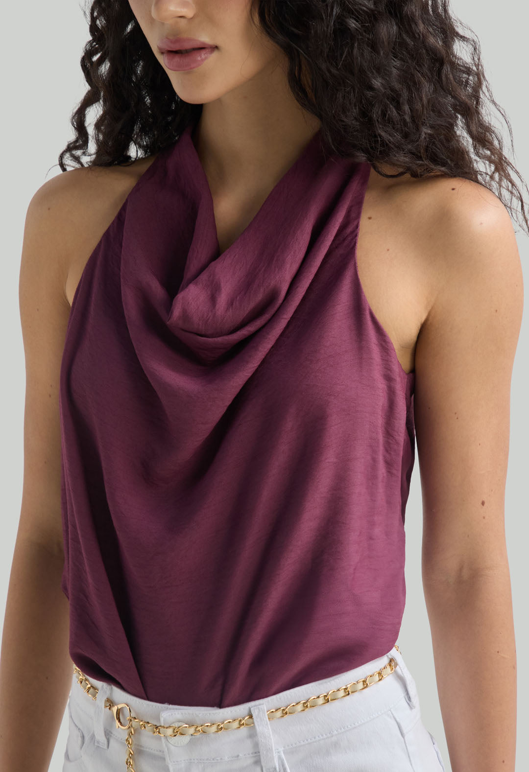 Blusa vino tinto con cuello halter para mujer
