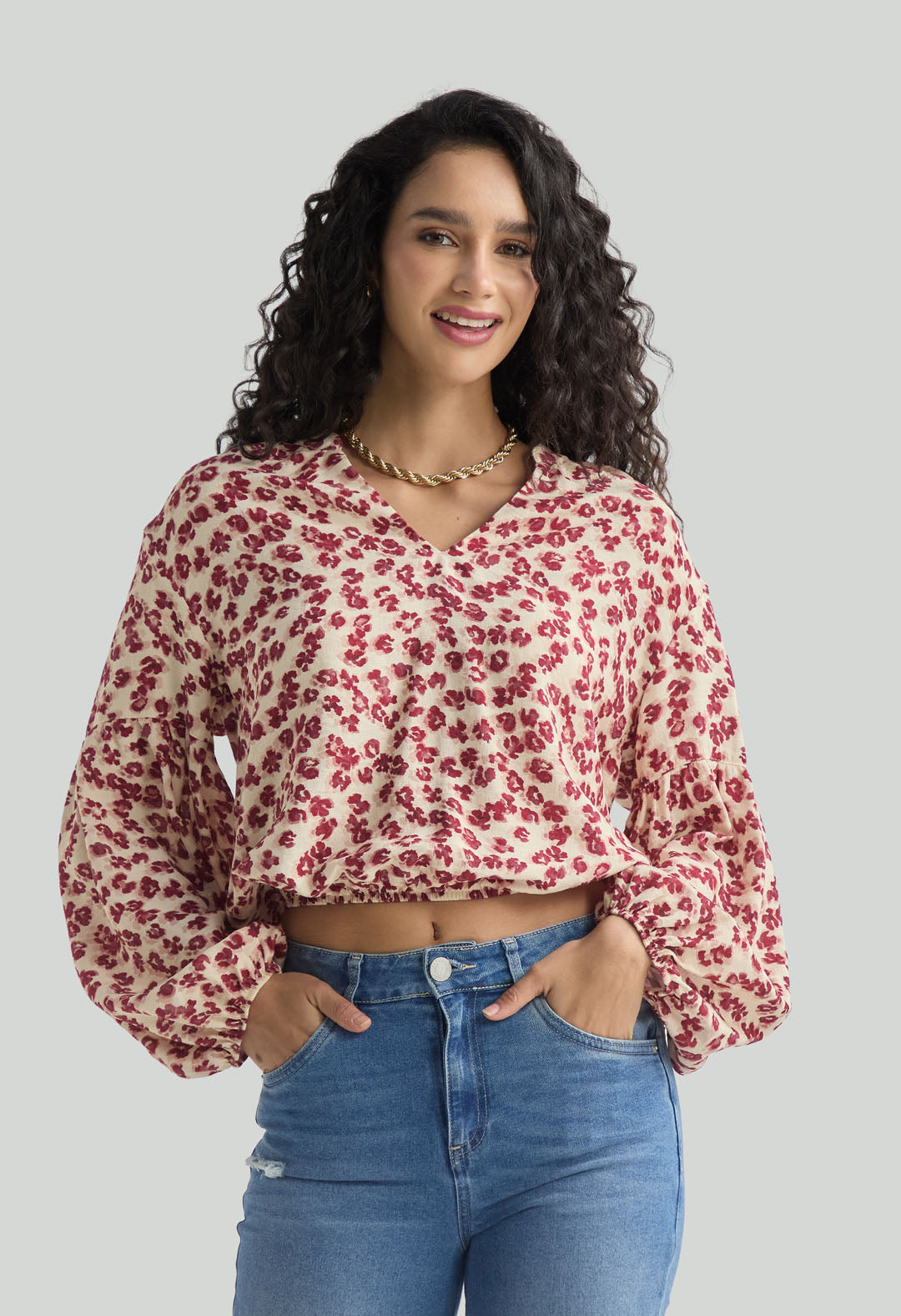 Blusa marfil y mangas con volumen para mujer