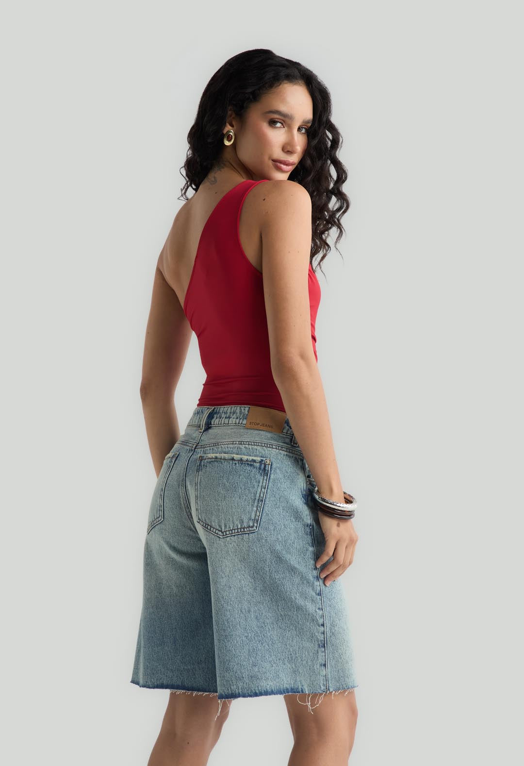 Body rojo drapeado para mujer