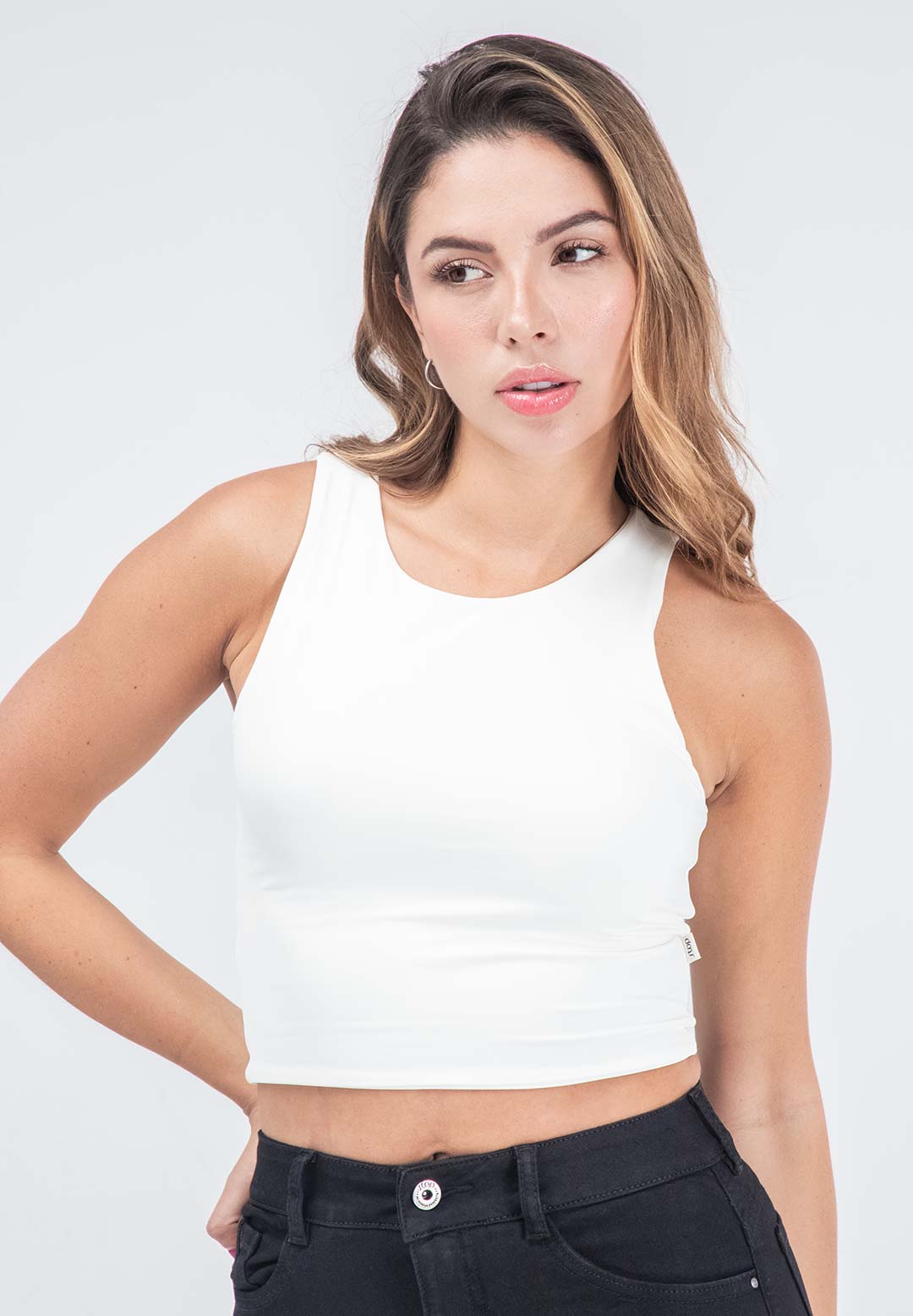 Camiseta marfil manga sisa para mujeres
