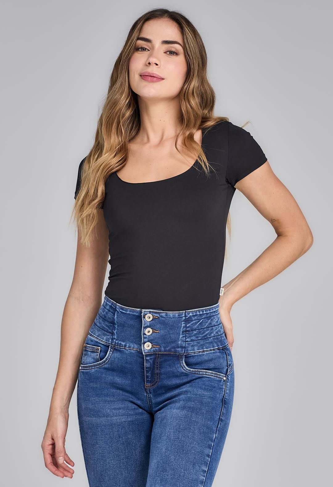 Camiseta fondo entero negra para mujeres