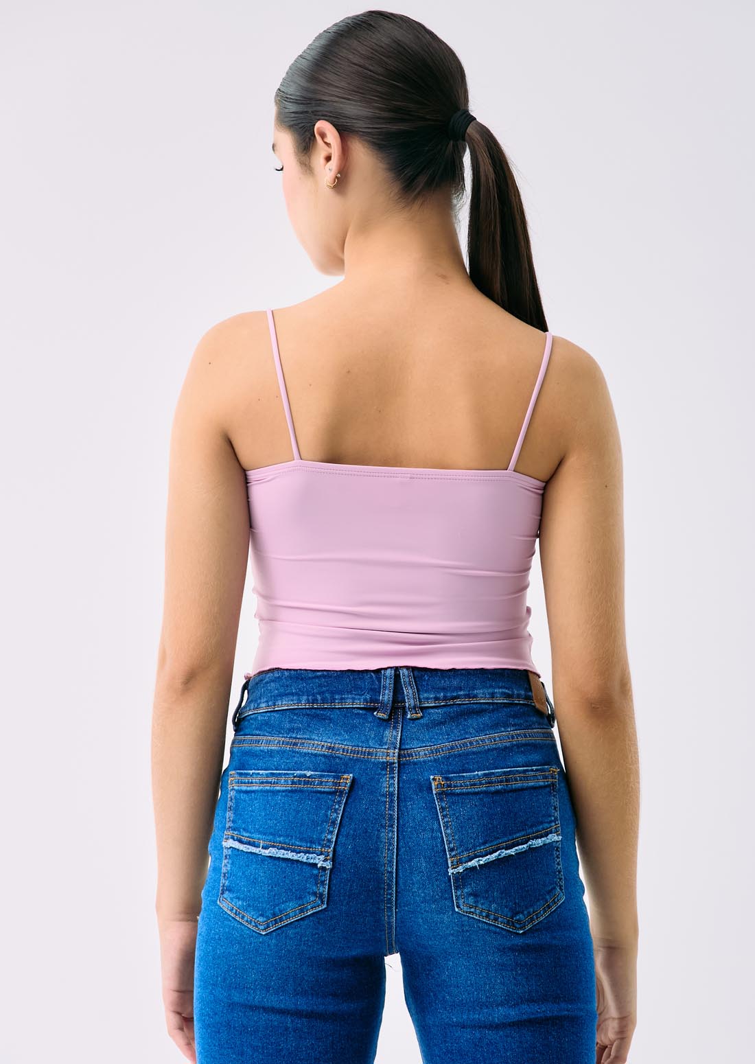 Camiseta mora con moño en frente para jóvenes