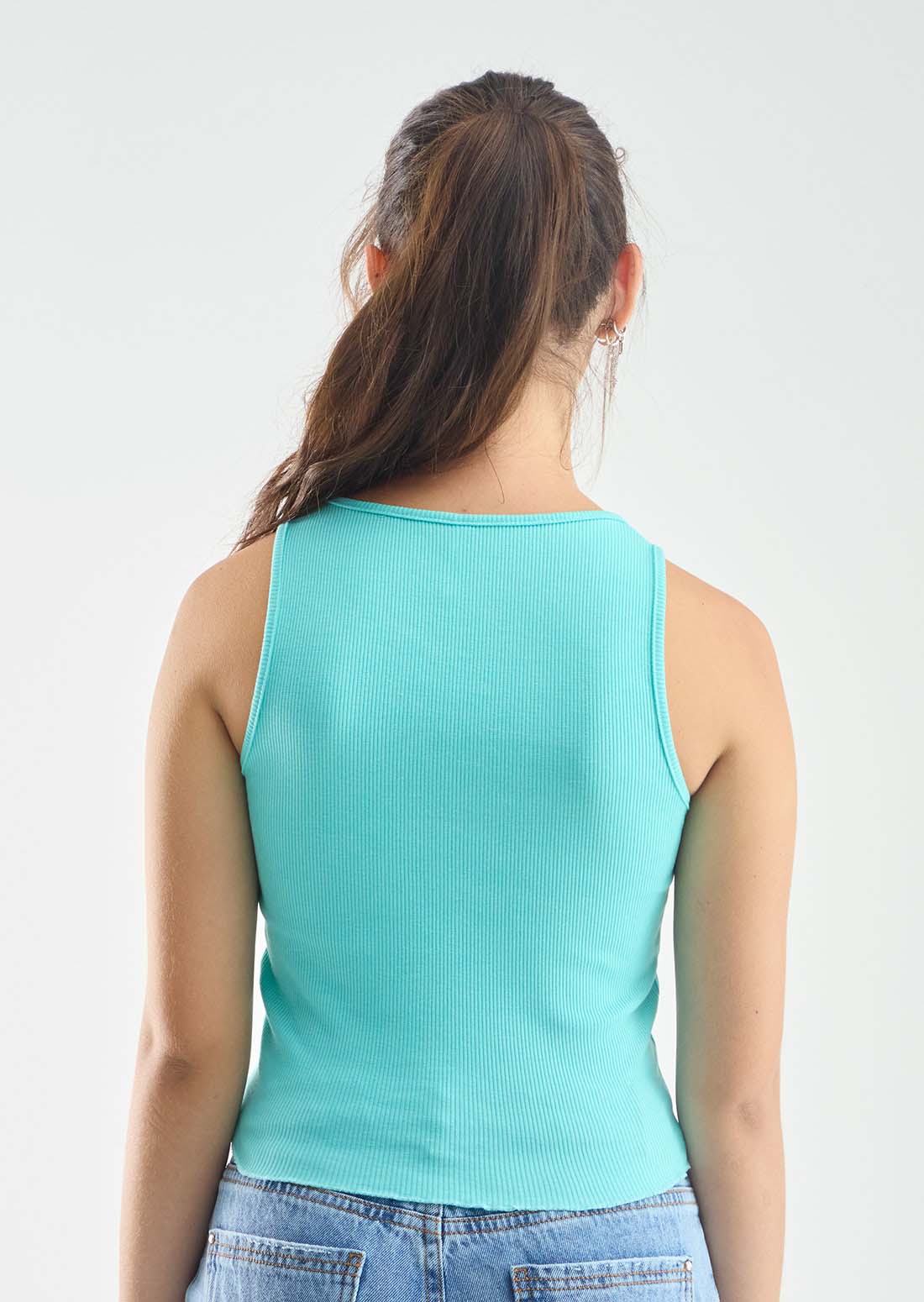 Camiseta menta con abertura en V en frente para adolescentes