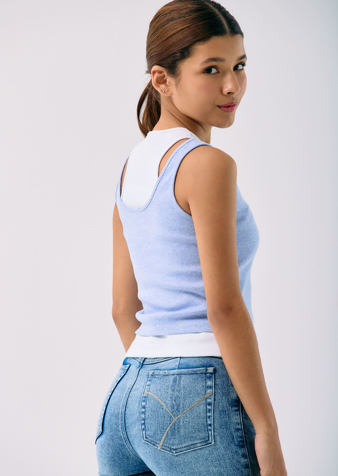 Camiseta azul hortensia doble prenda para jóvenes
