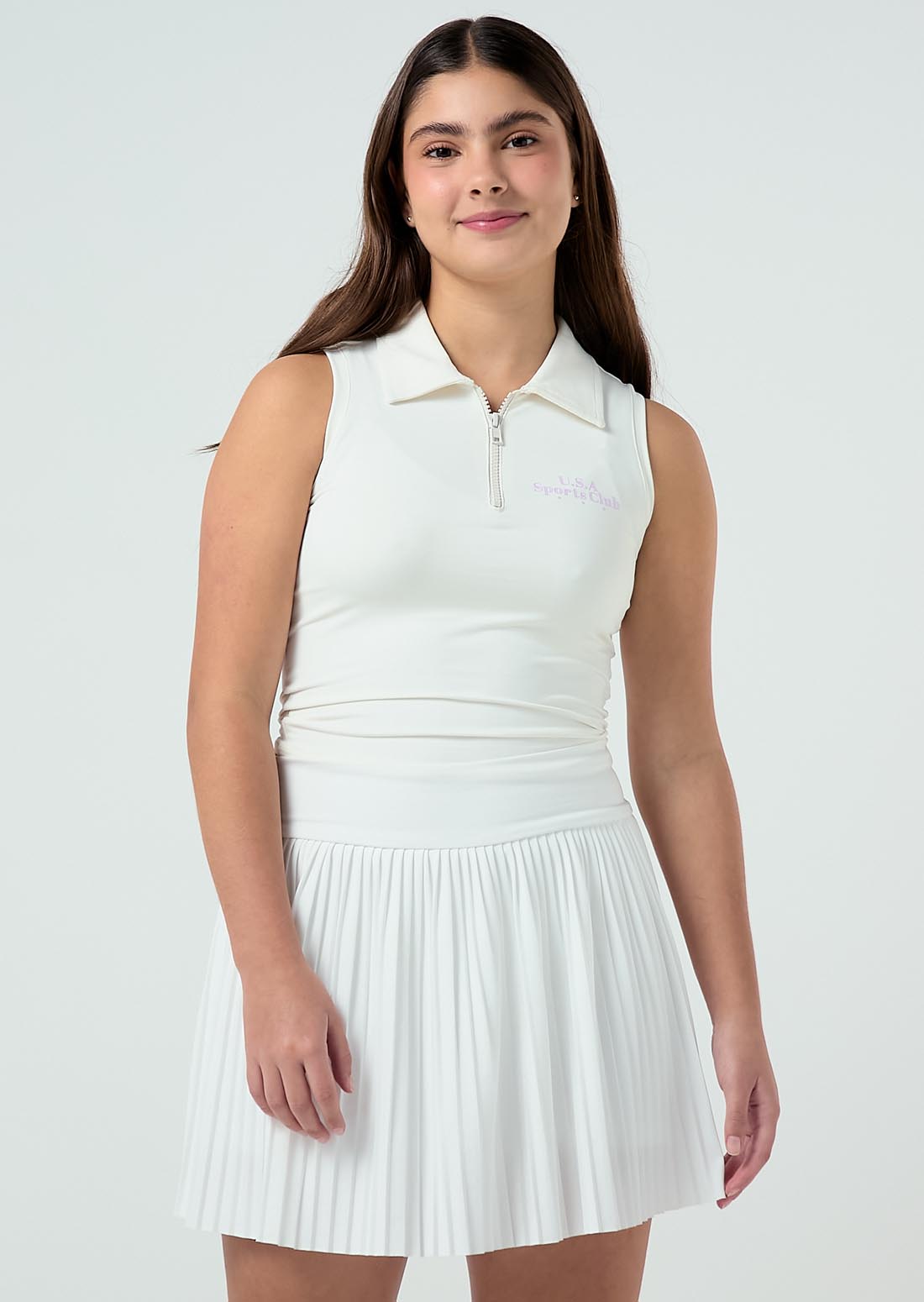 Camiseta marfil con cierre para jóvenes