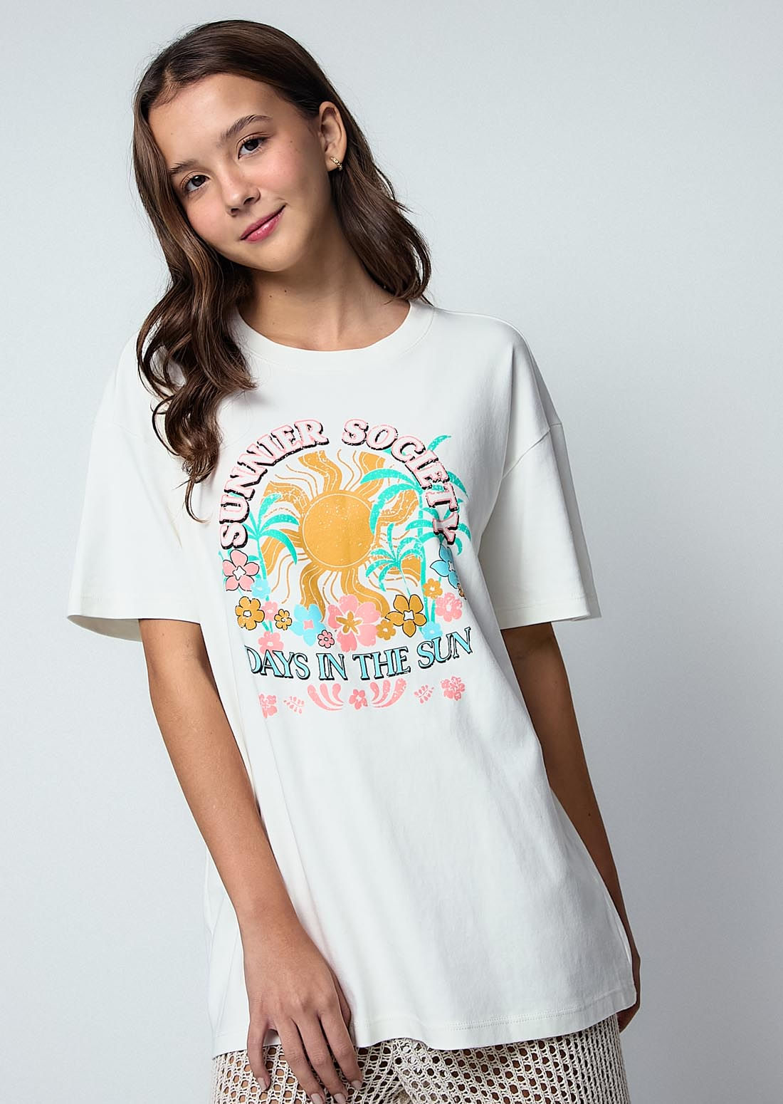 Camiseta oversize marfil para adolescentes