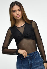 Camiseta negra con anudado en busto para mujeres