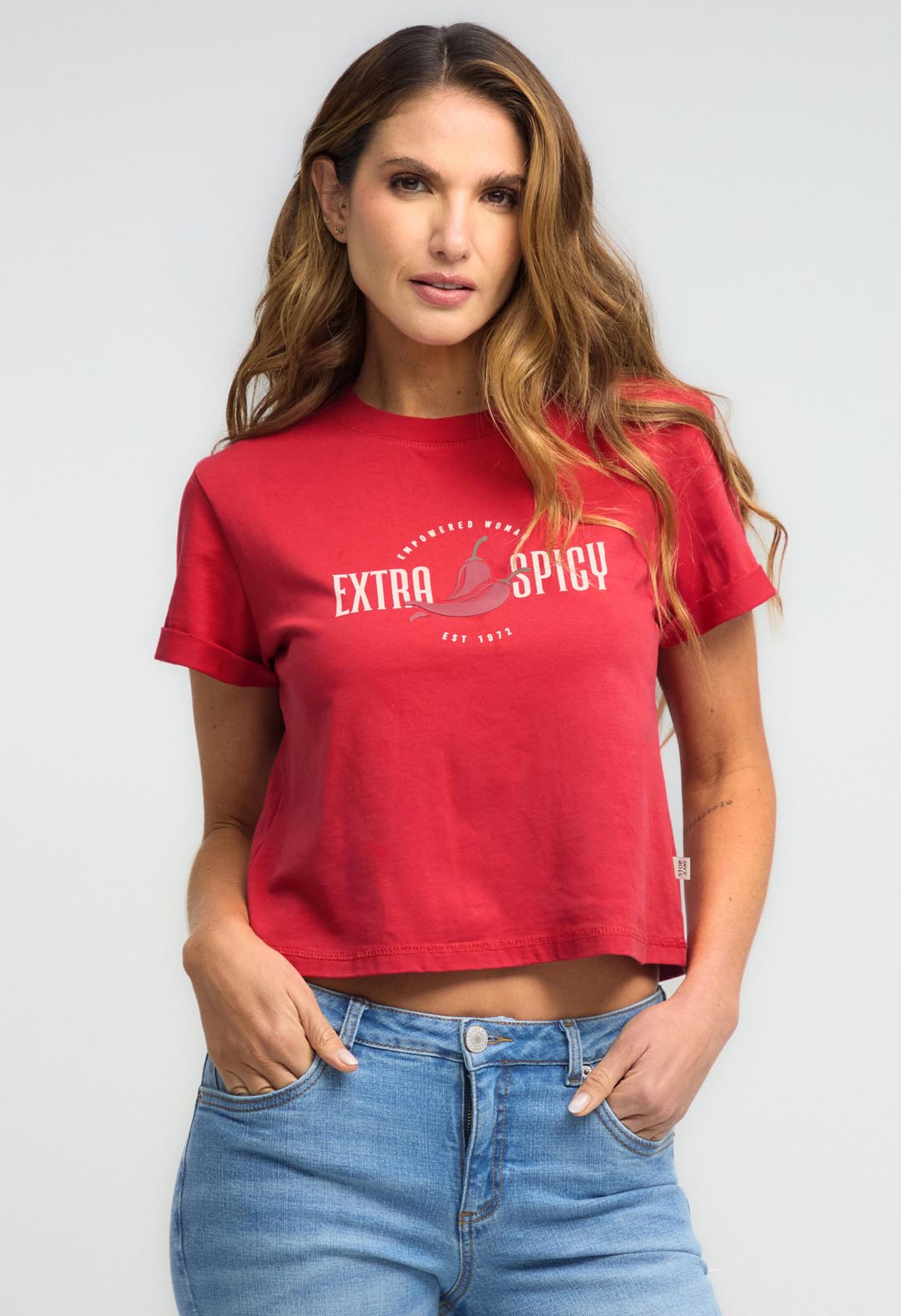 Camiseta rojo intenso con estampado para mujeres