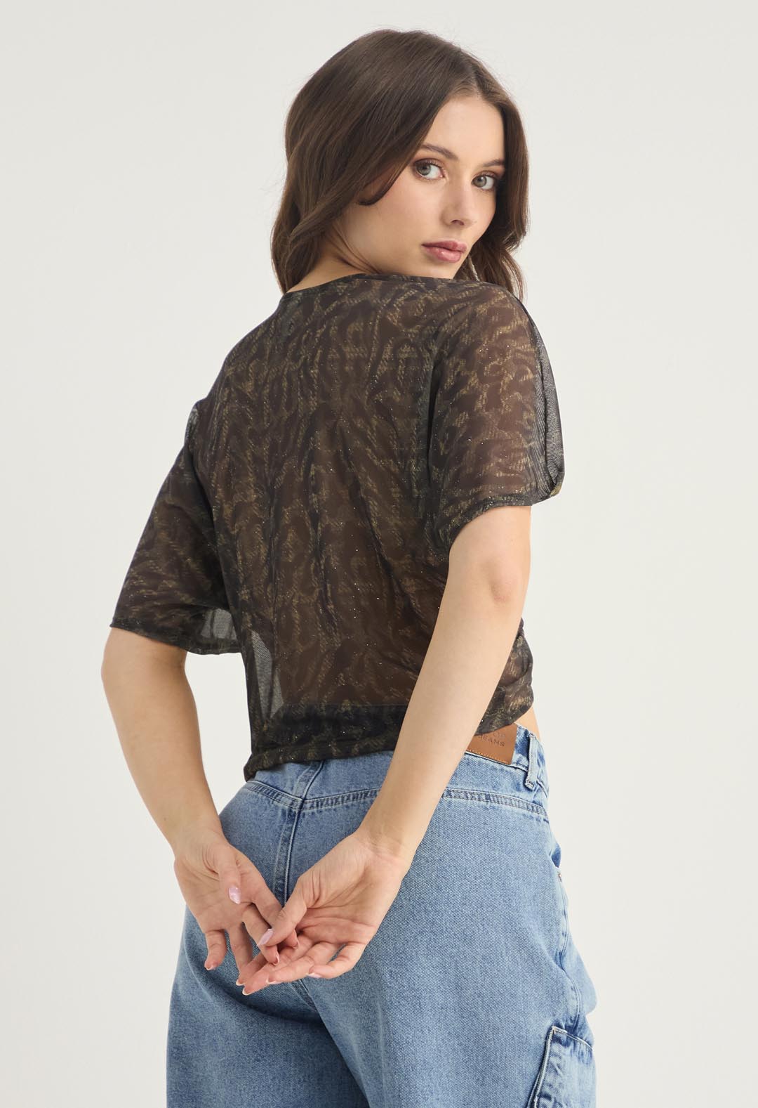 Camiseta verde con entorchado en frente para mujer