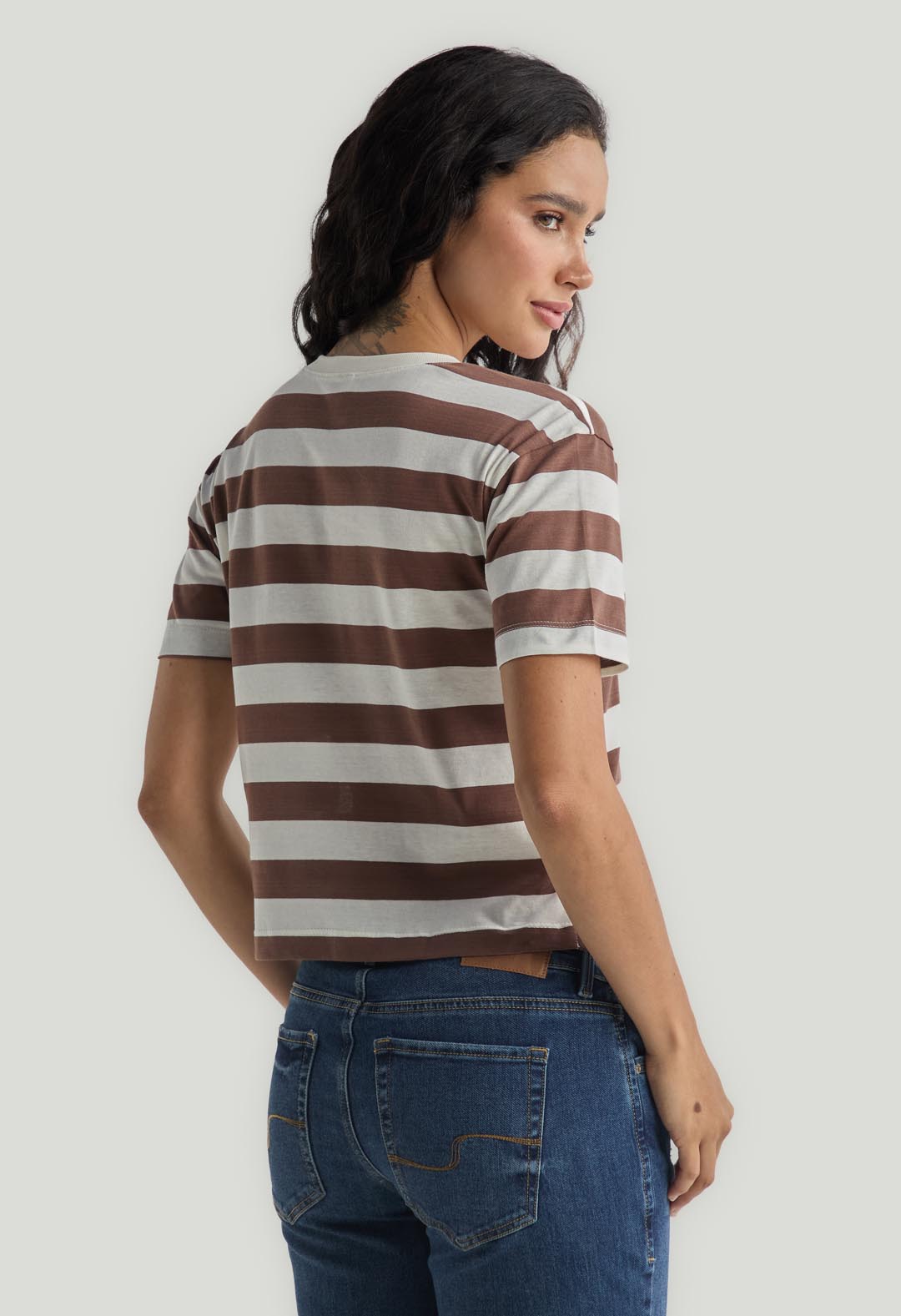 Camiseta a rayas chocolate estampada para mujer