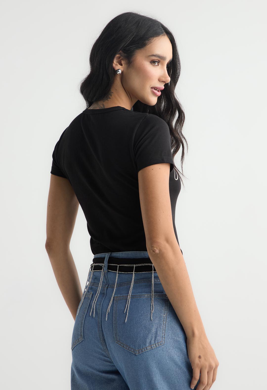 Camiseta negra manga corta para mujer