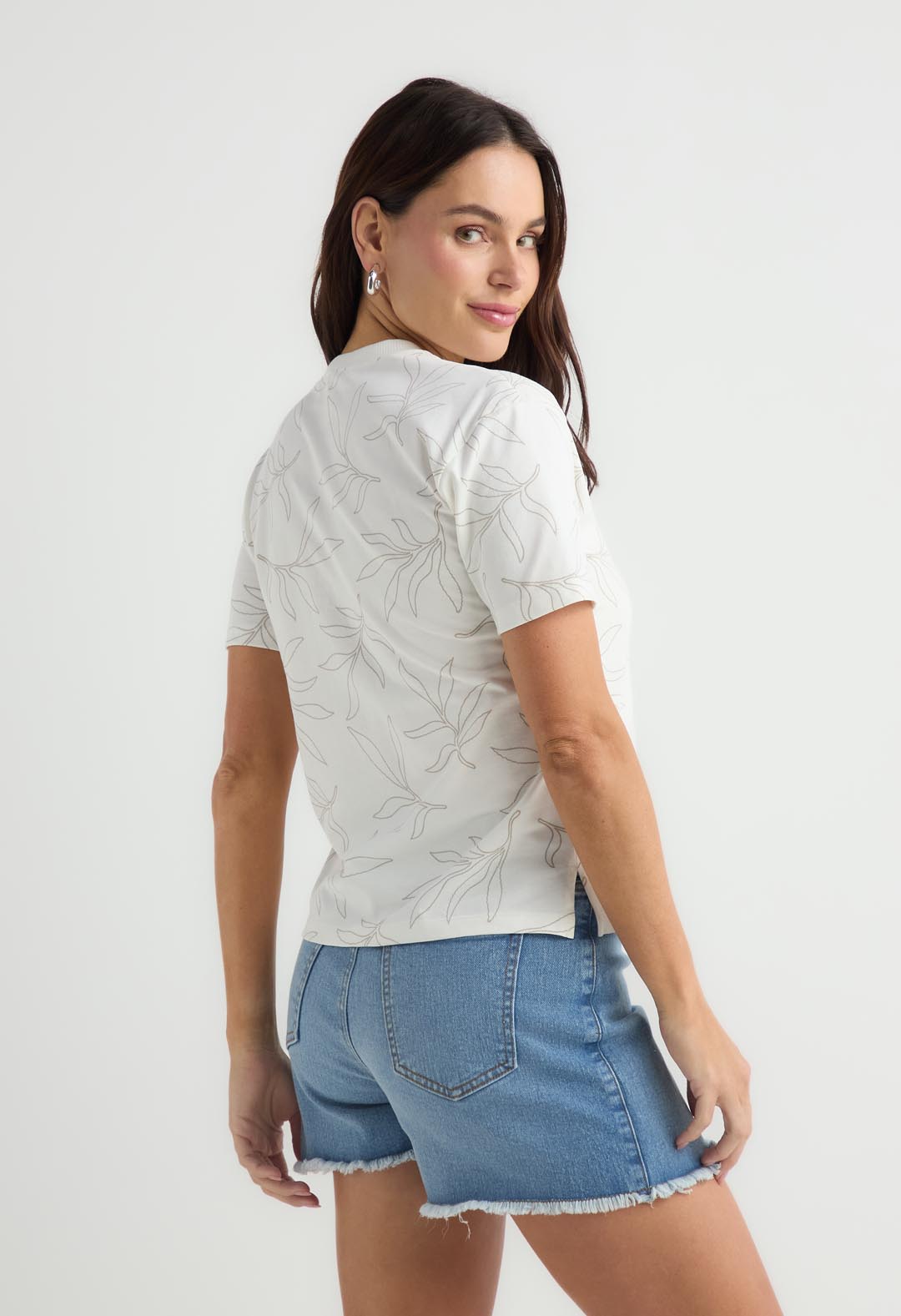 Camiseta manga corta marfil estampada para mujer