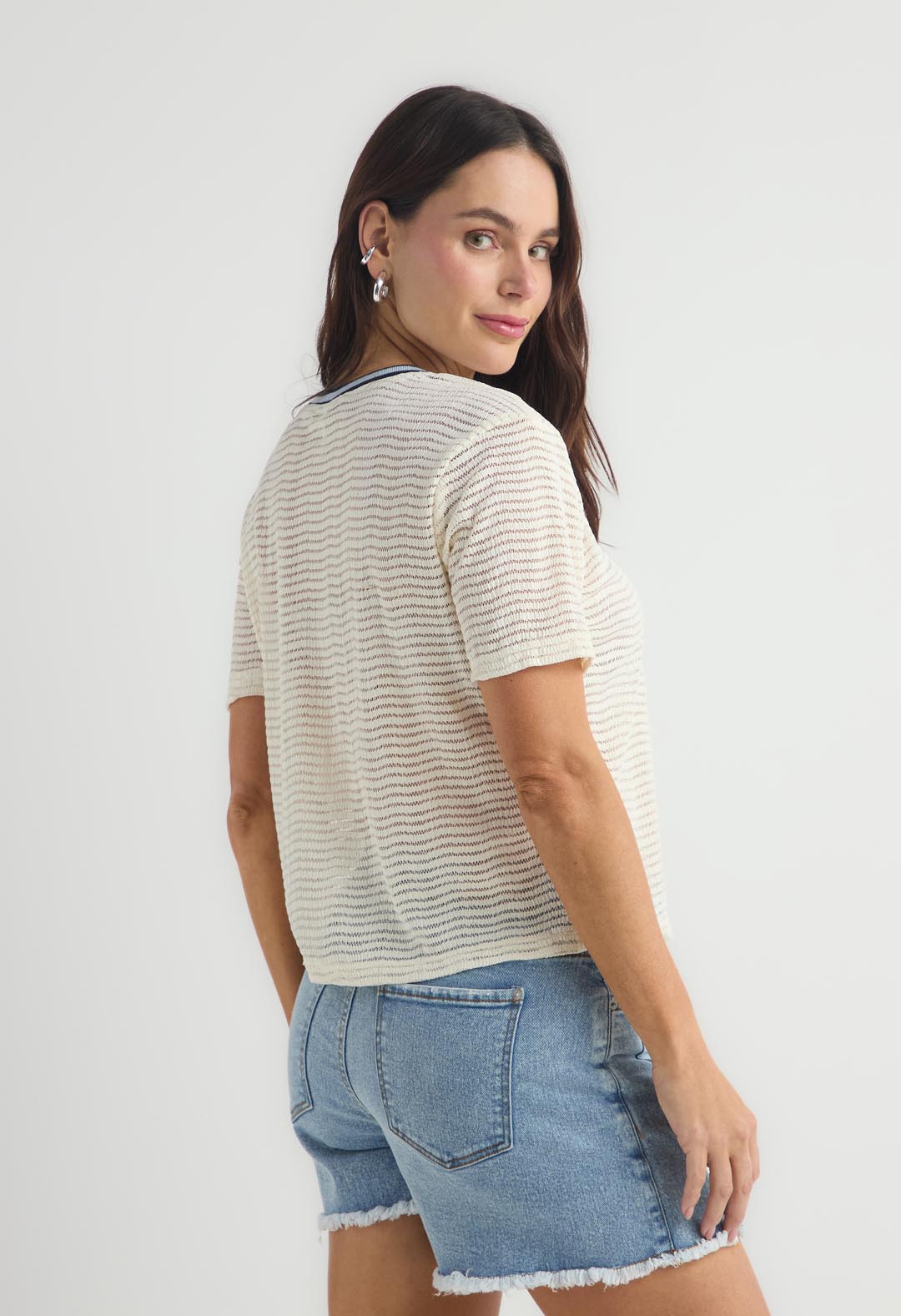 Camiseta marfil con rectilíneo para mujer