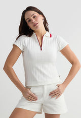 Camiseta marfil con cremallera en escote para mujer