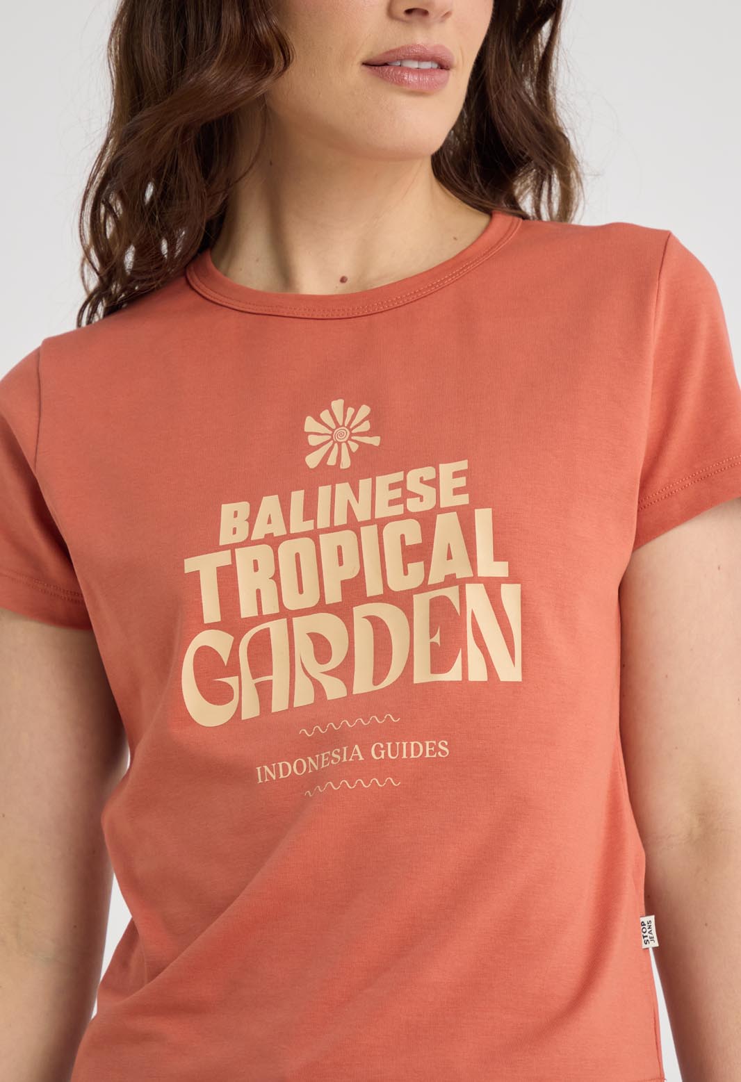 Camiseta terracota frente estampado para mujeres