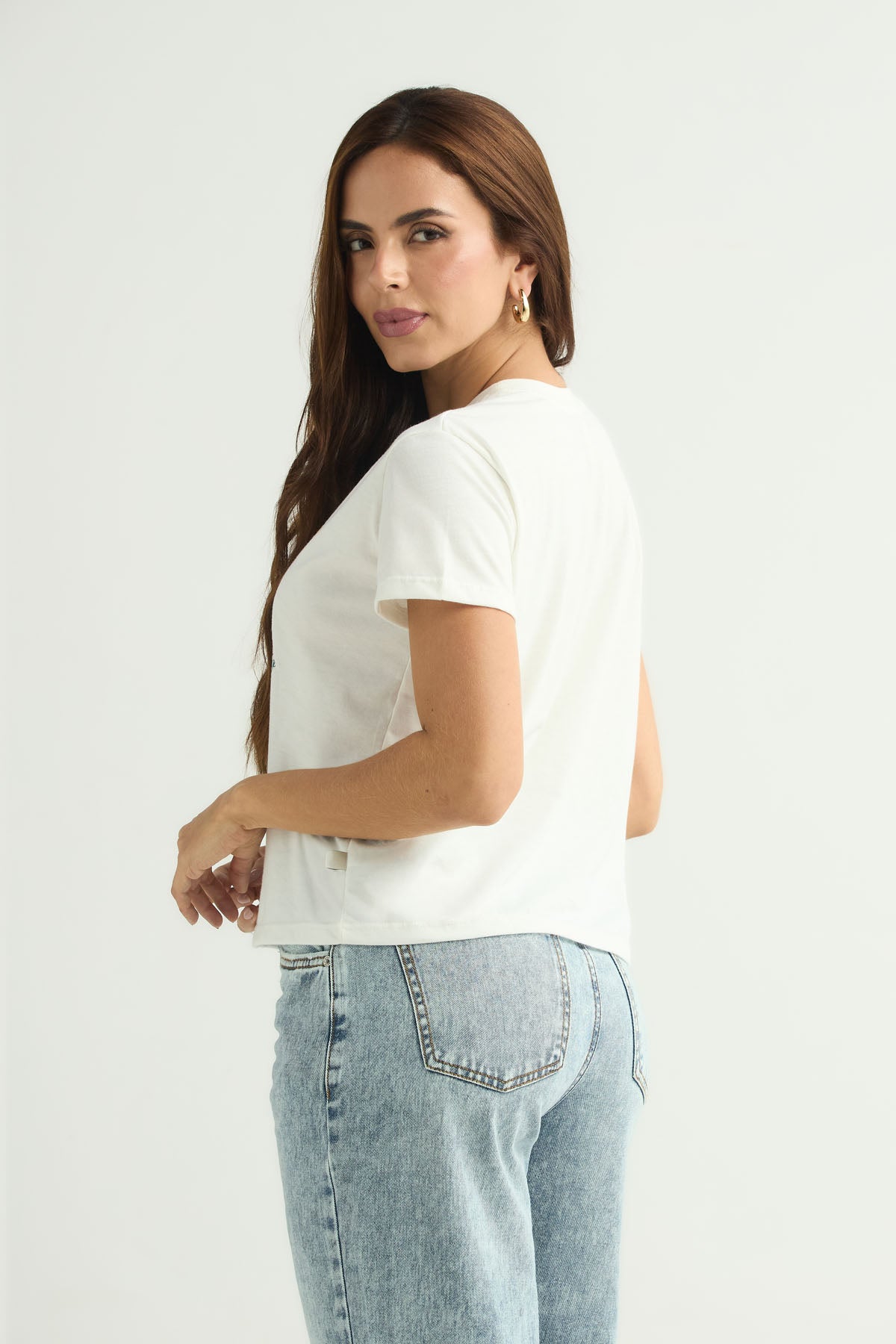 Camiseta marfil de cuello redondo para mujer