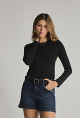 Camiseta negra básica para mujeres