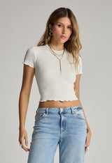 Camiseta marfil manga con ruche para mujeres