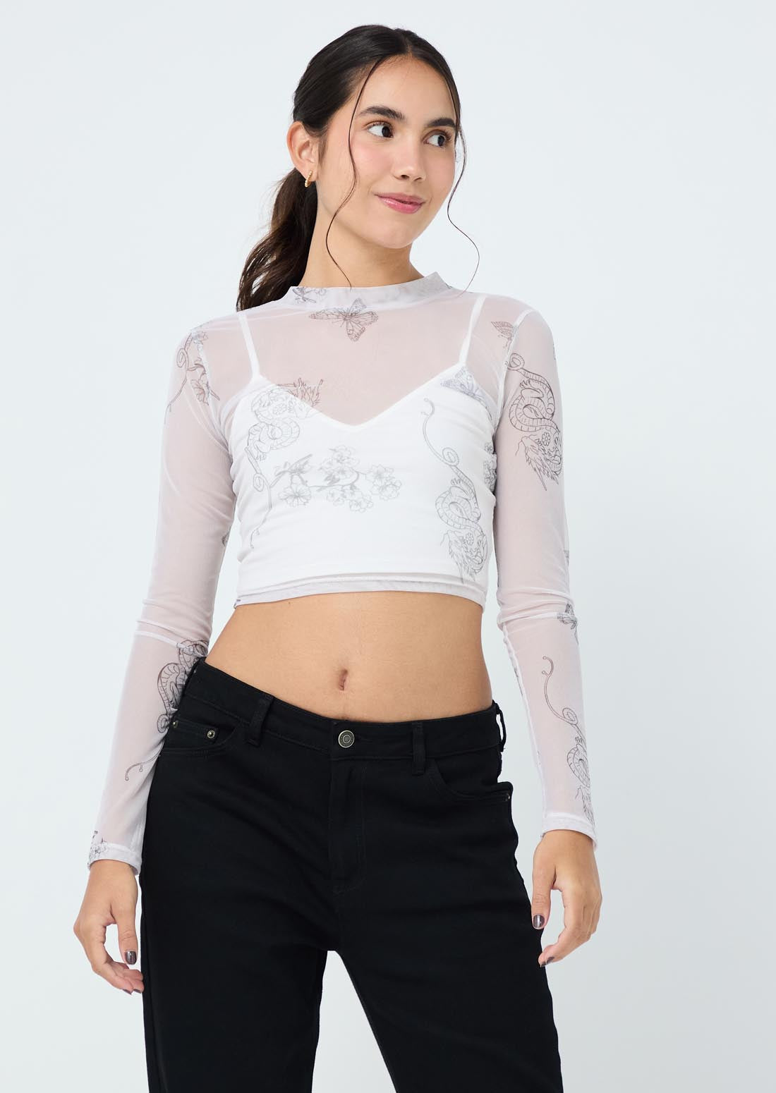 Camiseta marfil con top interno para jóvenes