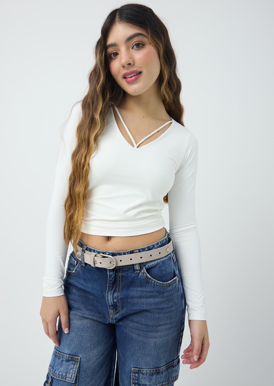 Camiseta marfil con sesgos en frente para jóvenes