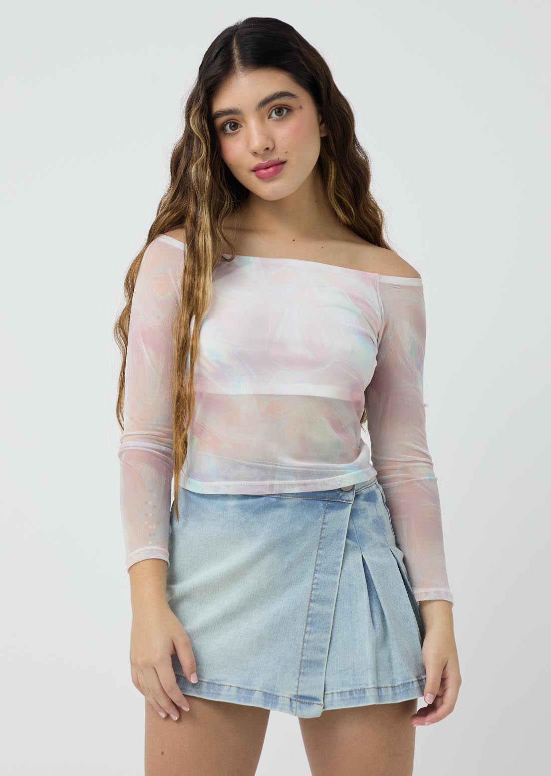 Camiseta marfil con escote bandeja para jóvenes