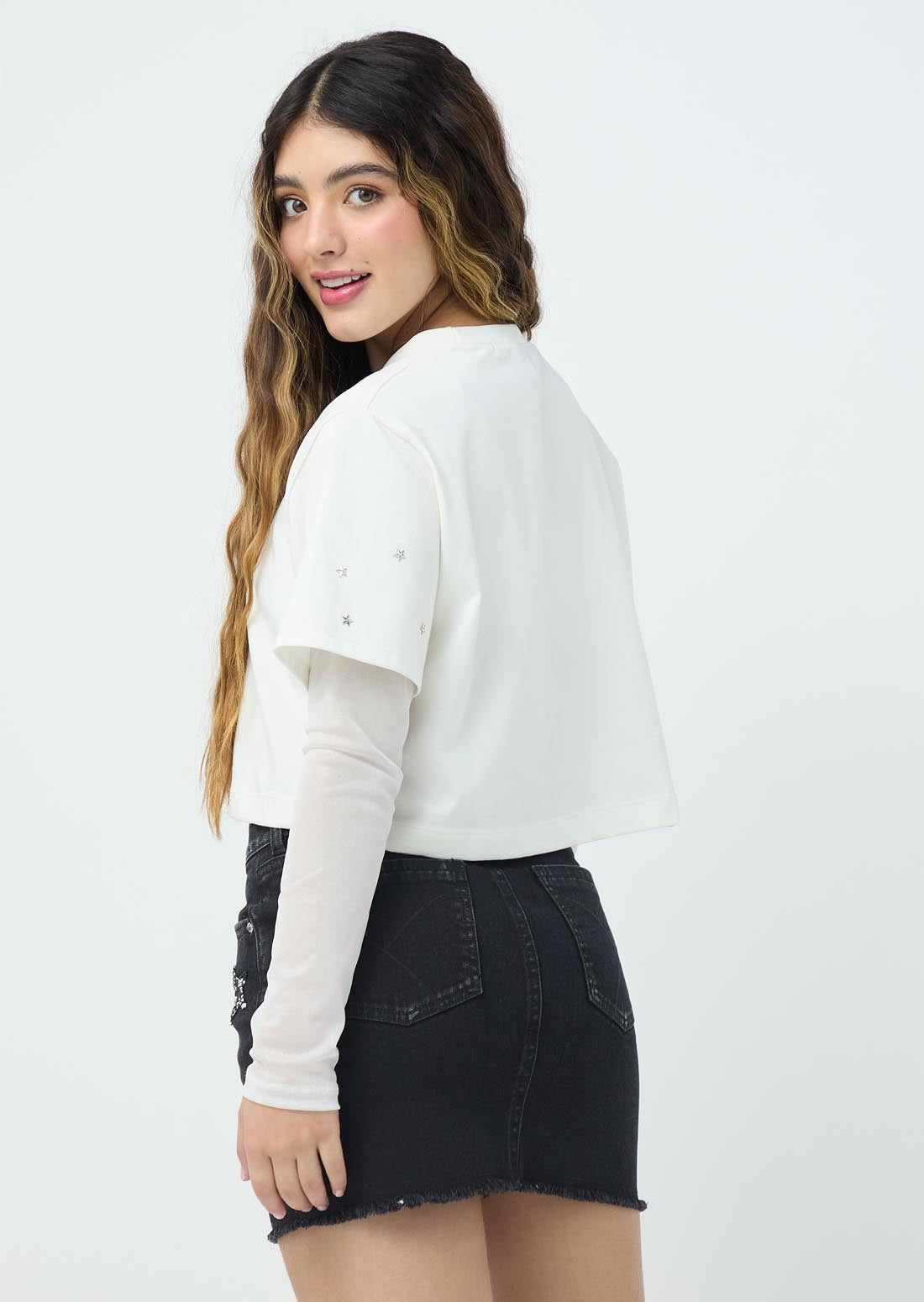 Camiseta marfil doble prenda para jóvenes