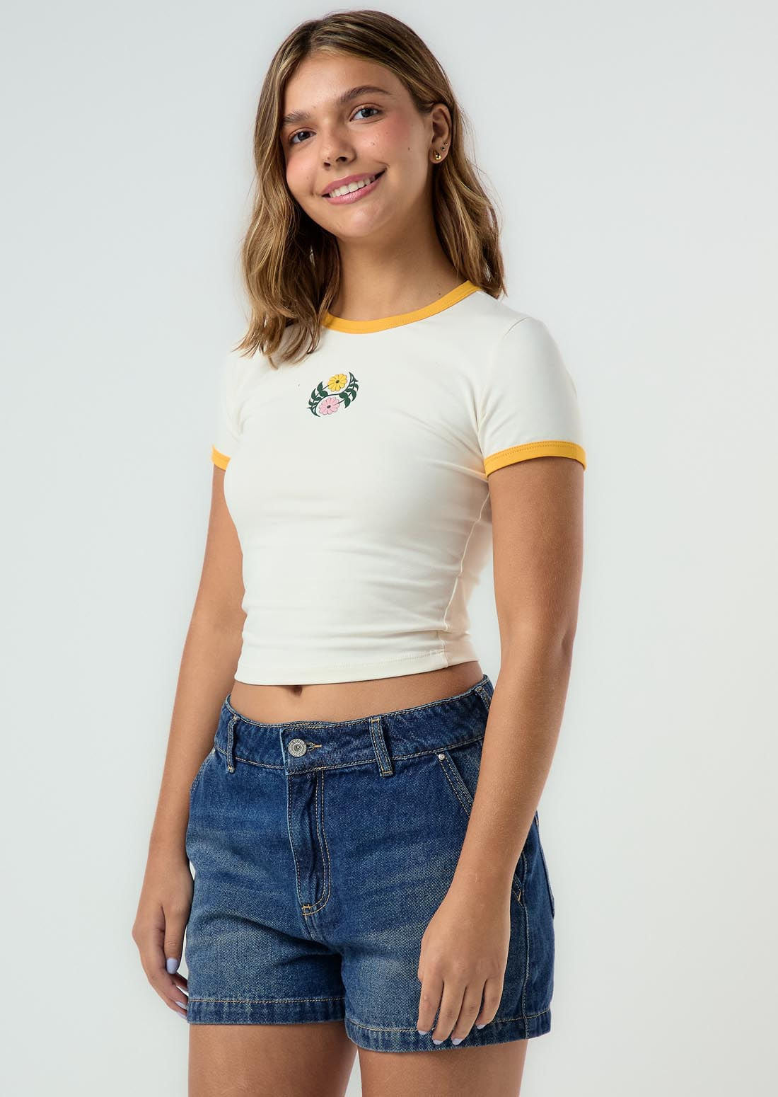 Camiseta marfil sesgos para jóvenes
